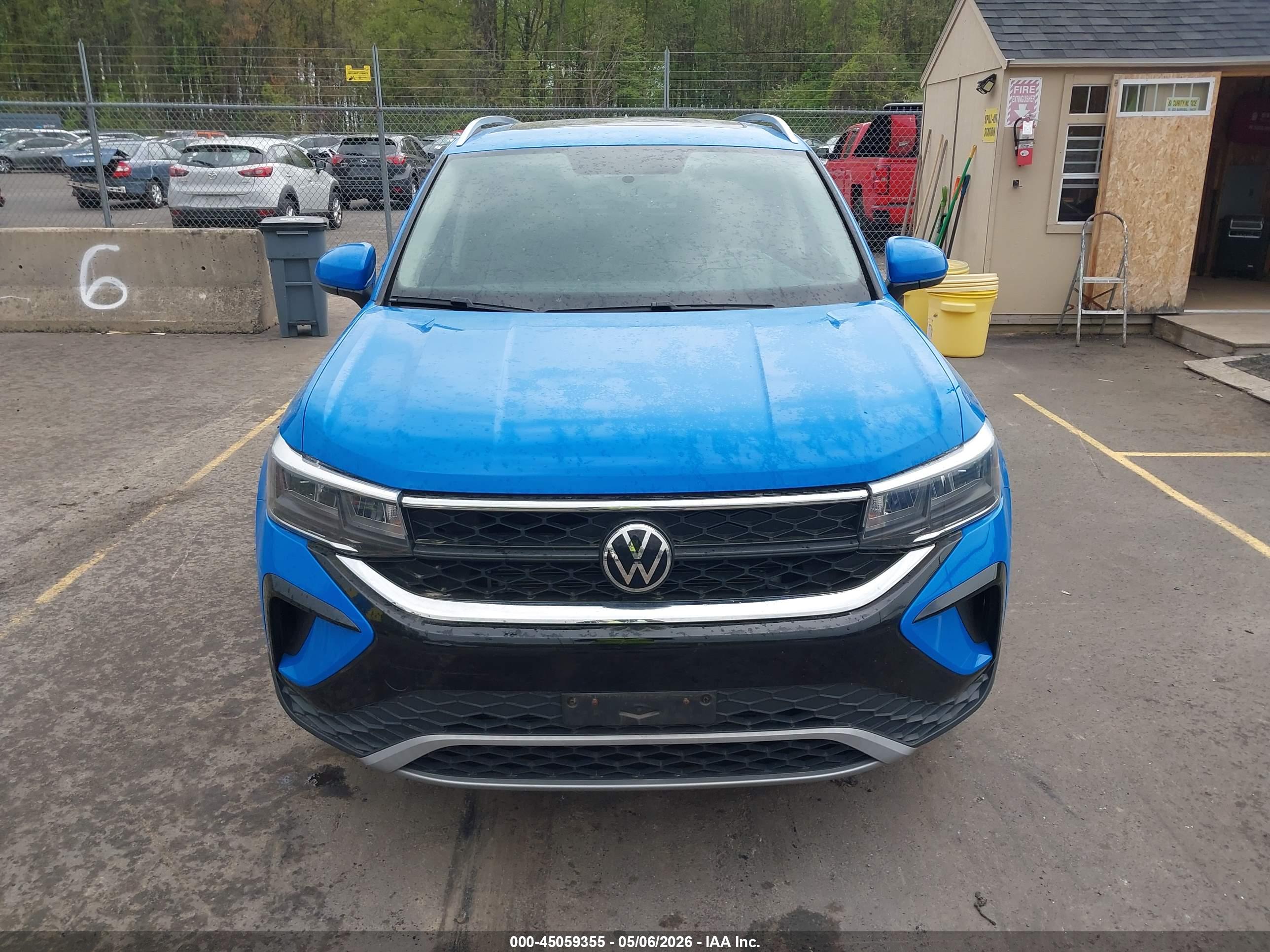 VOLKSWAGEN TAOS image 6