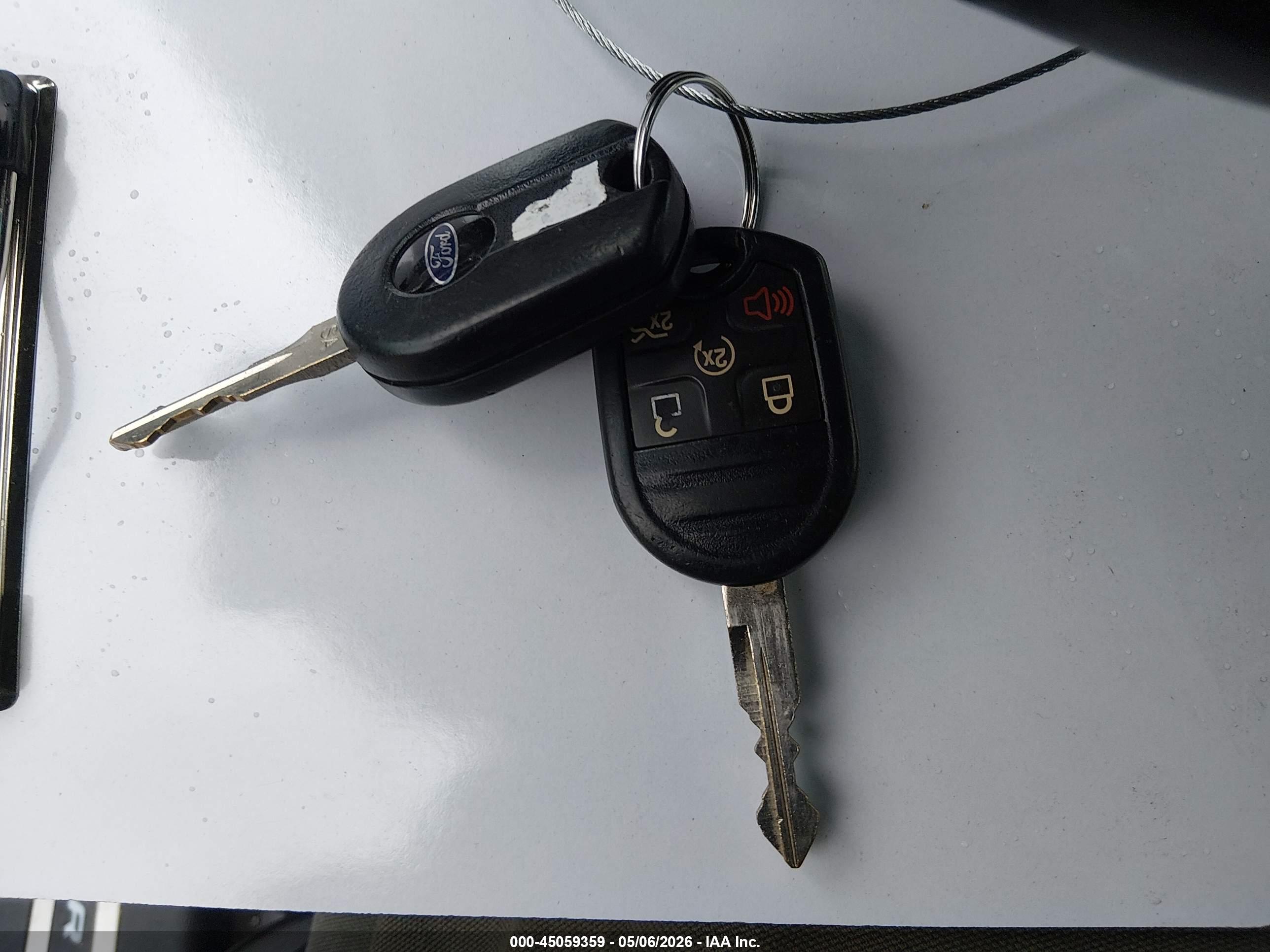 FORD EXPLORER image 11