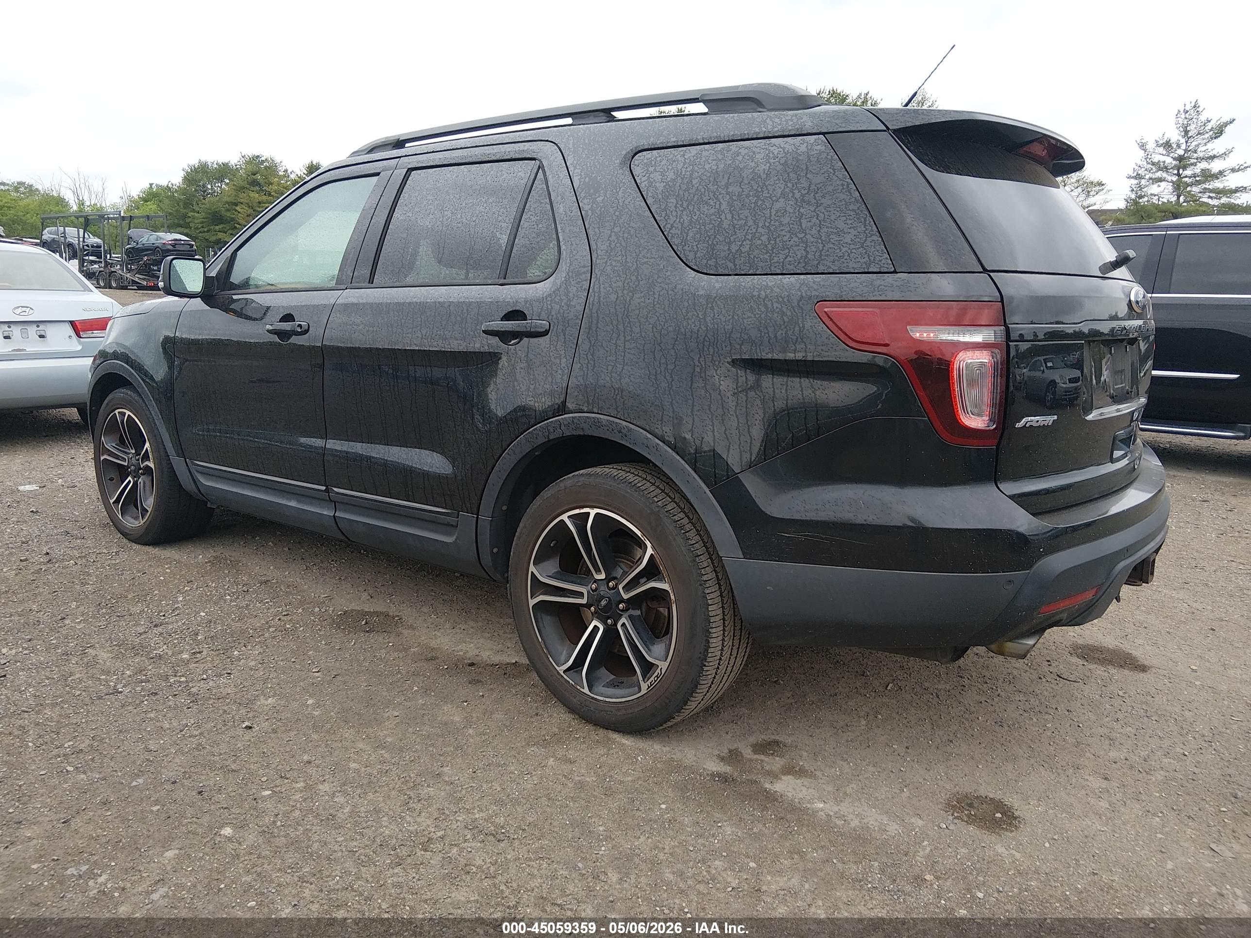 FORD EXPLORER image 3