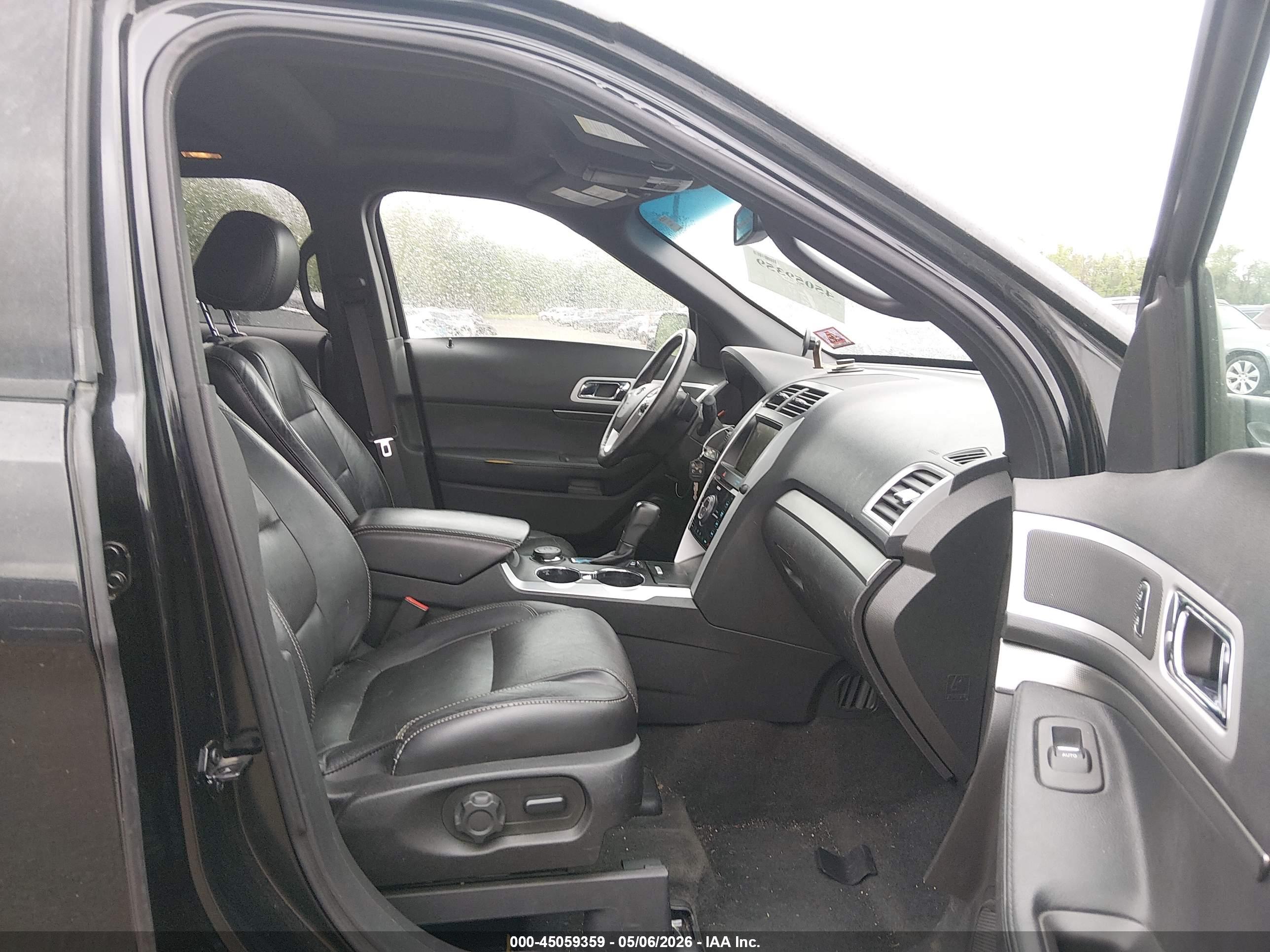 FORD EXPLORER image 5