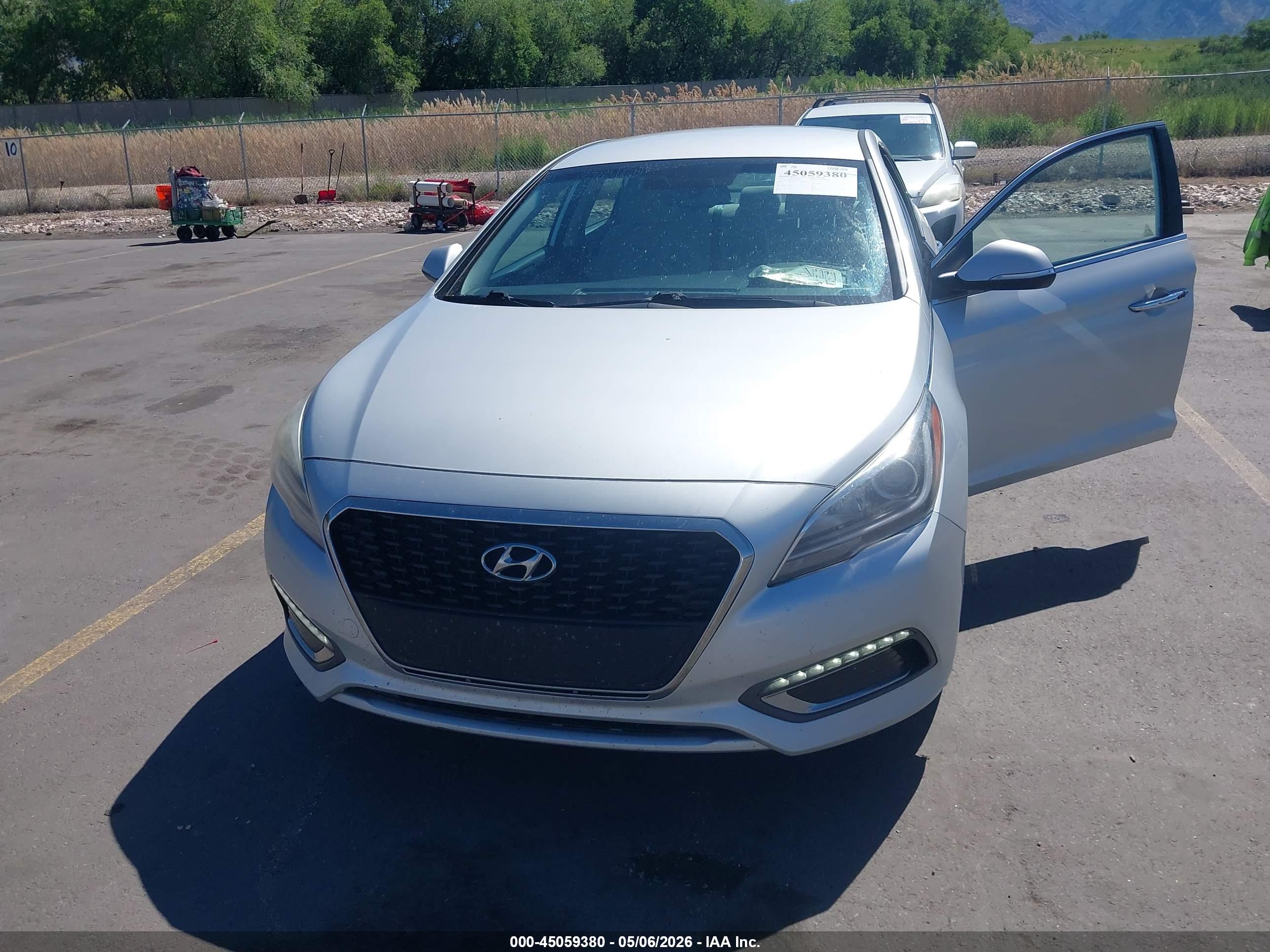 HYUNDAI SONATA image 6