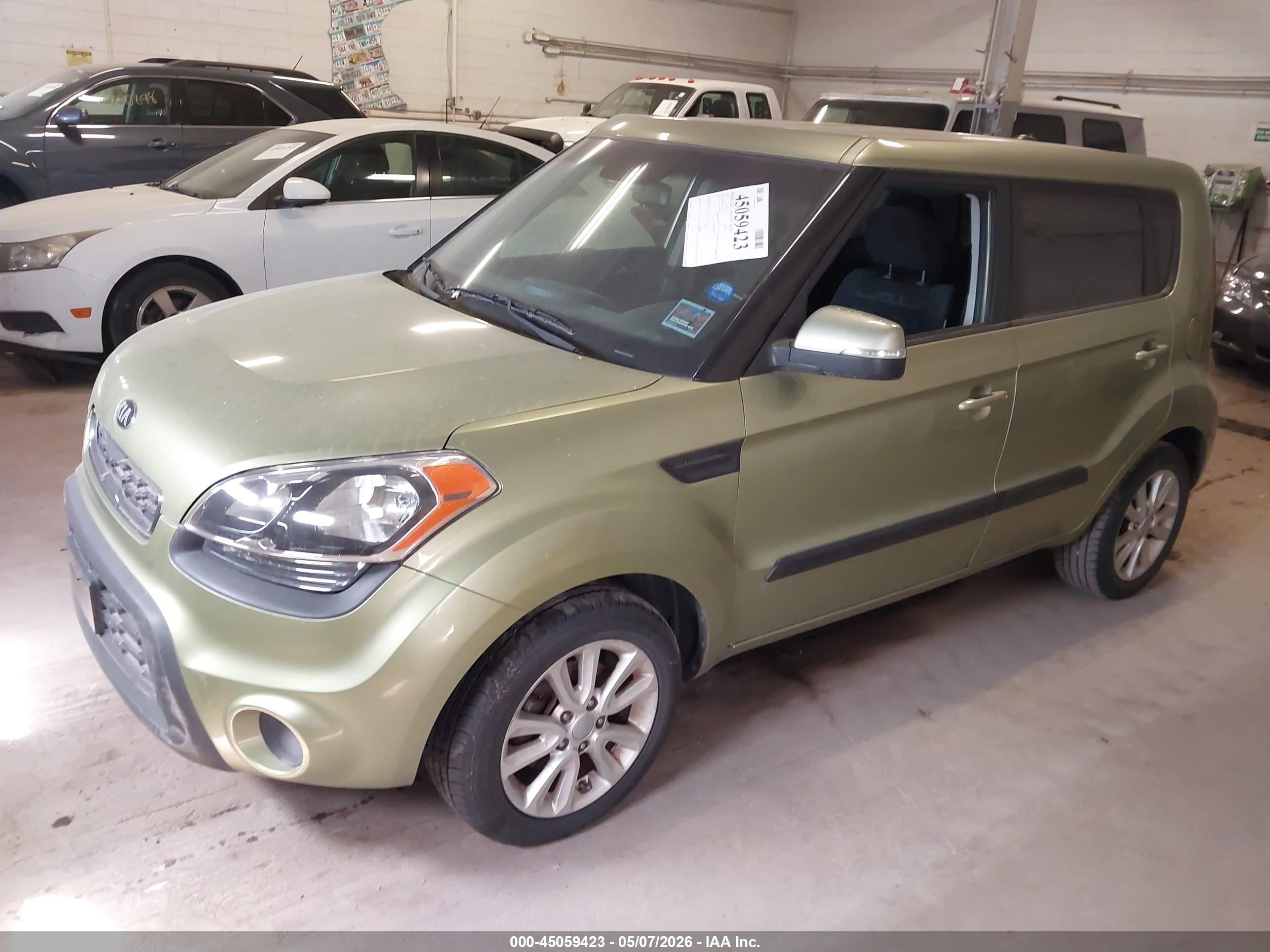 KIA SOUL image 2