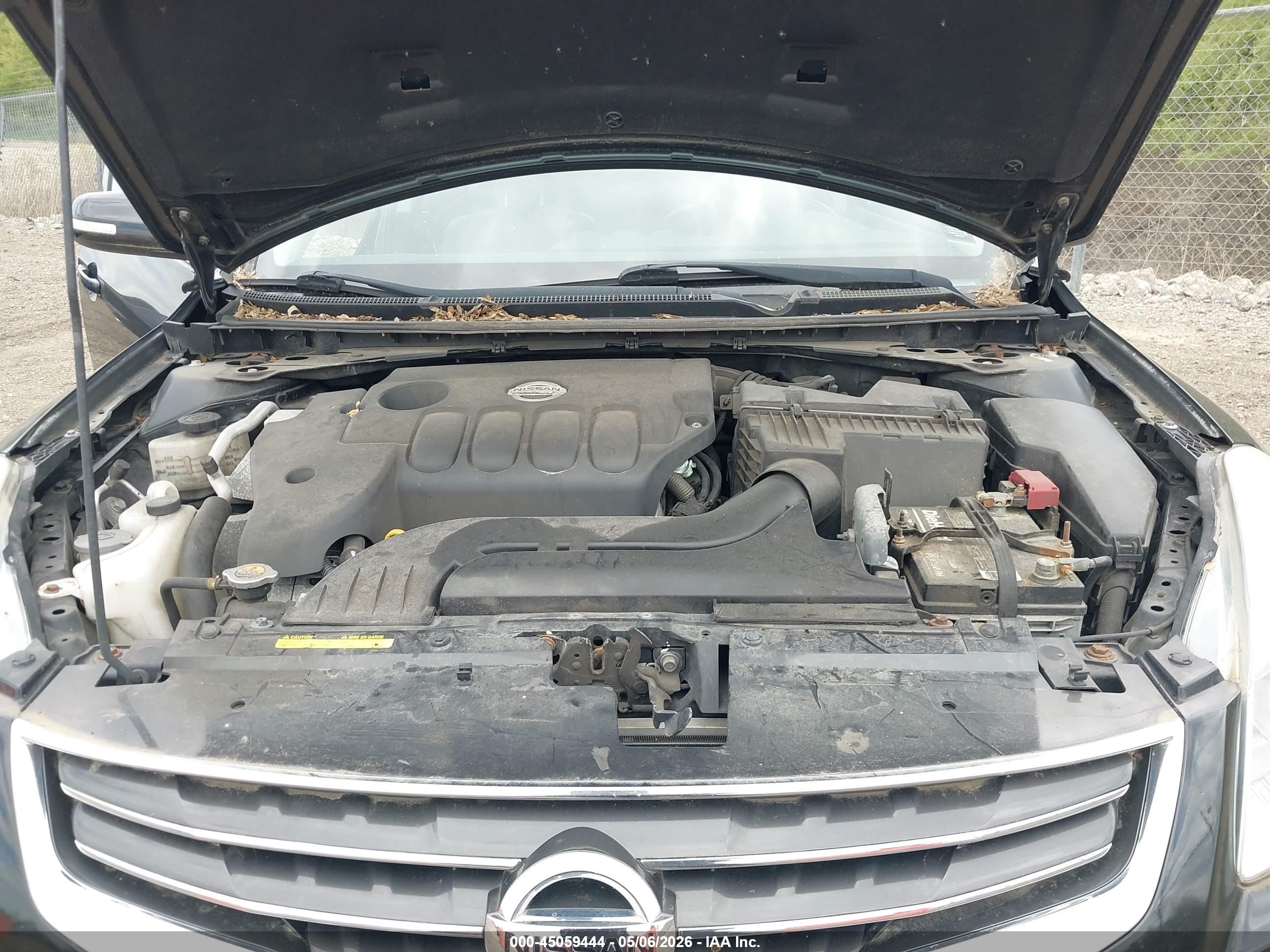 NISSAN ALTIMA image 10