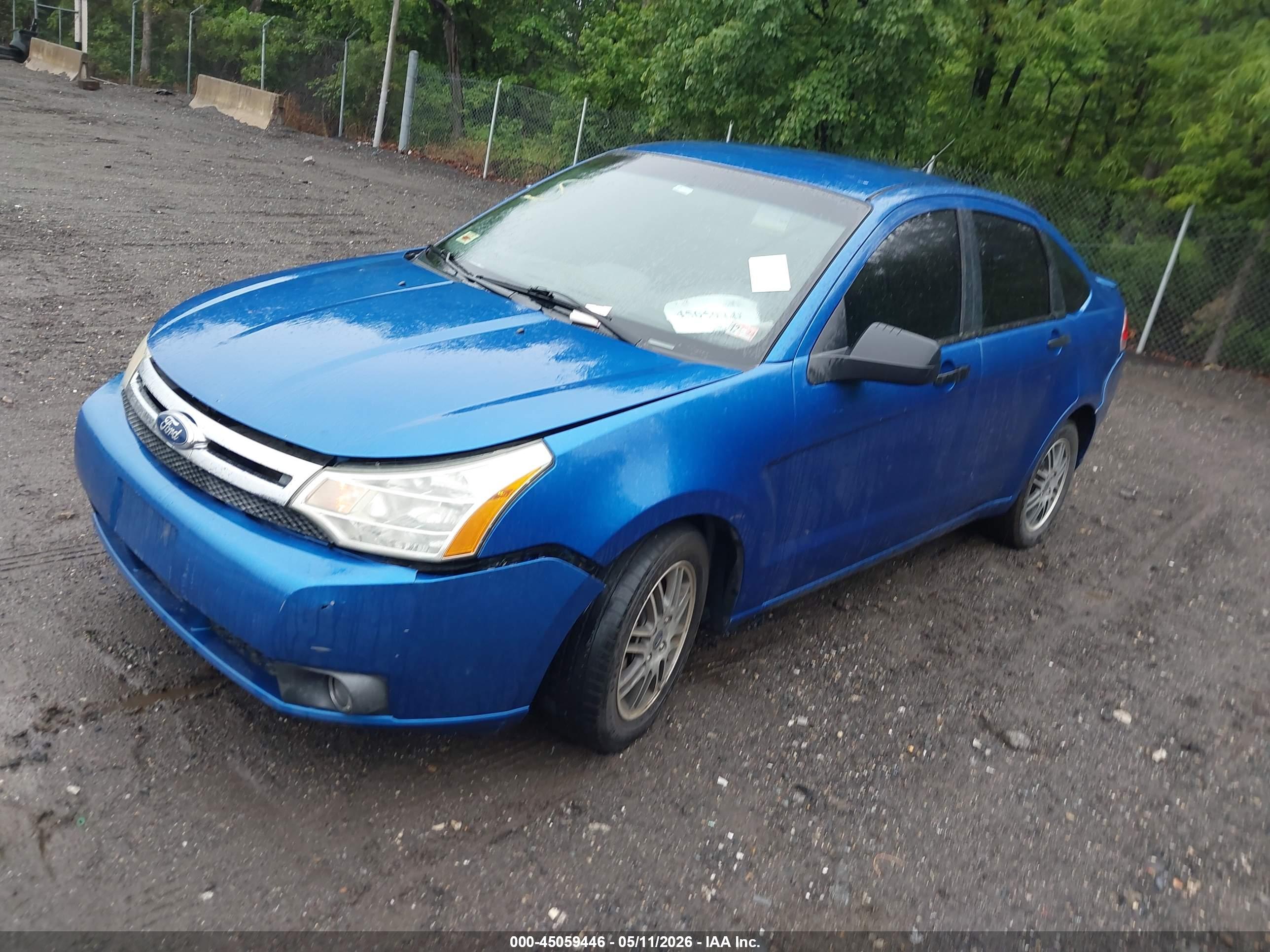FORD FOCUS image 2