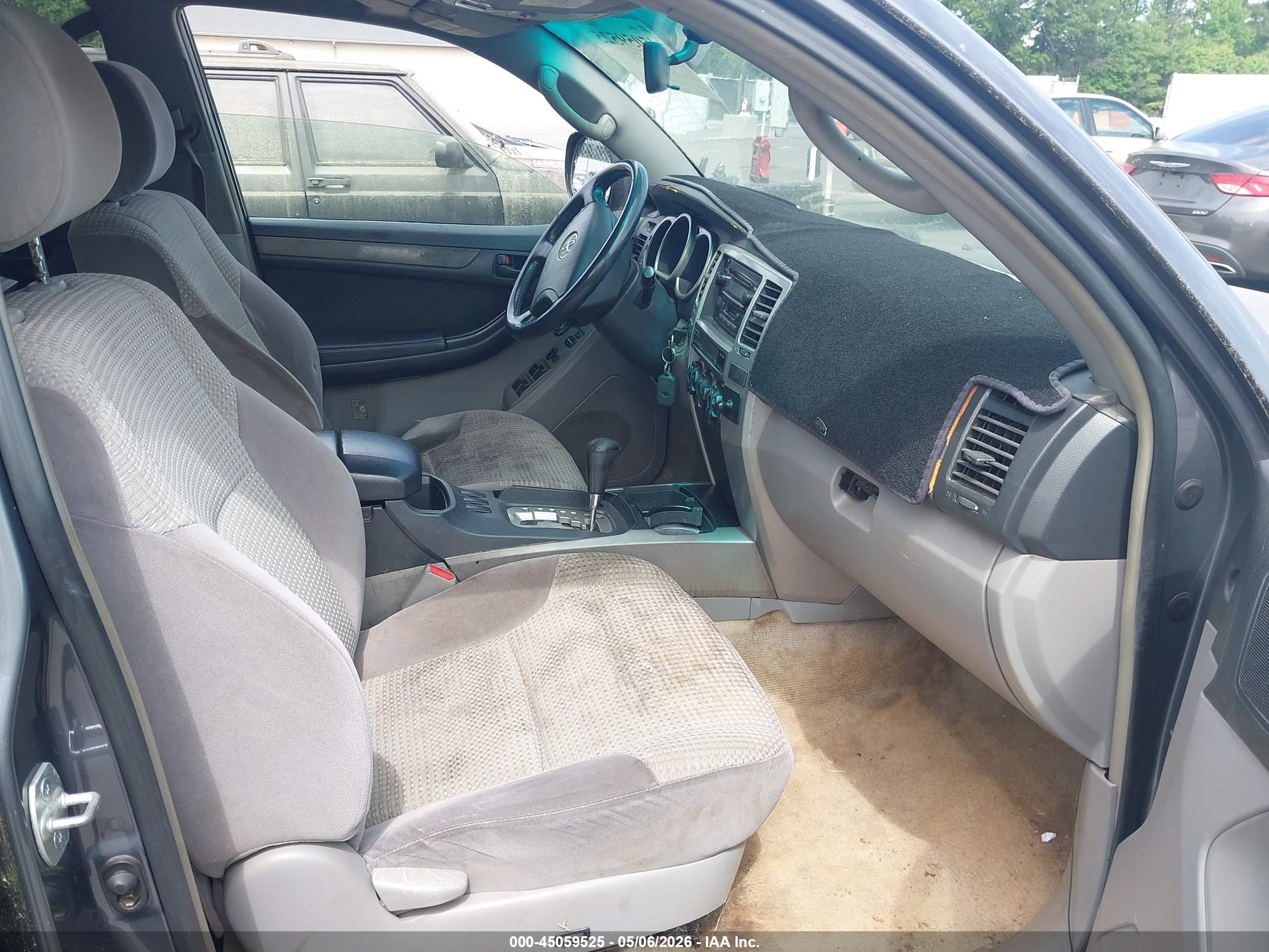 TOYOTA 4RUNNER image 5