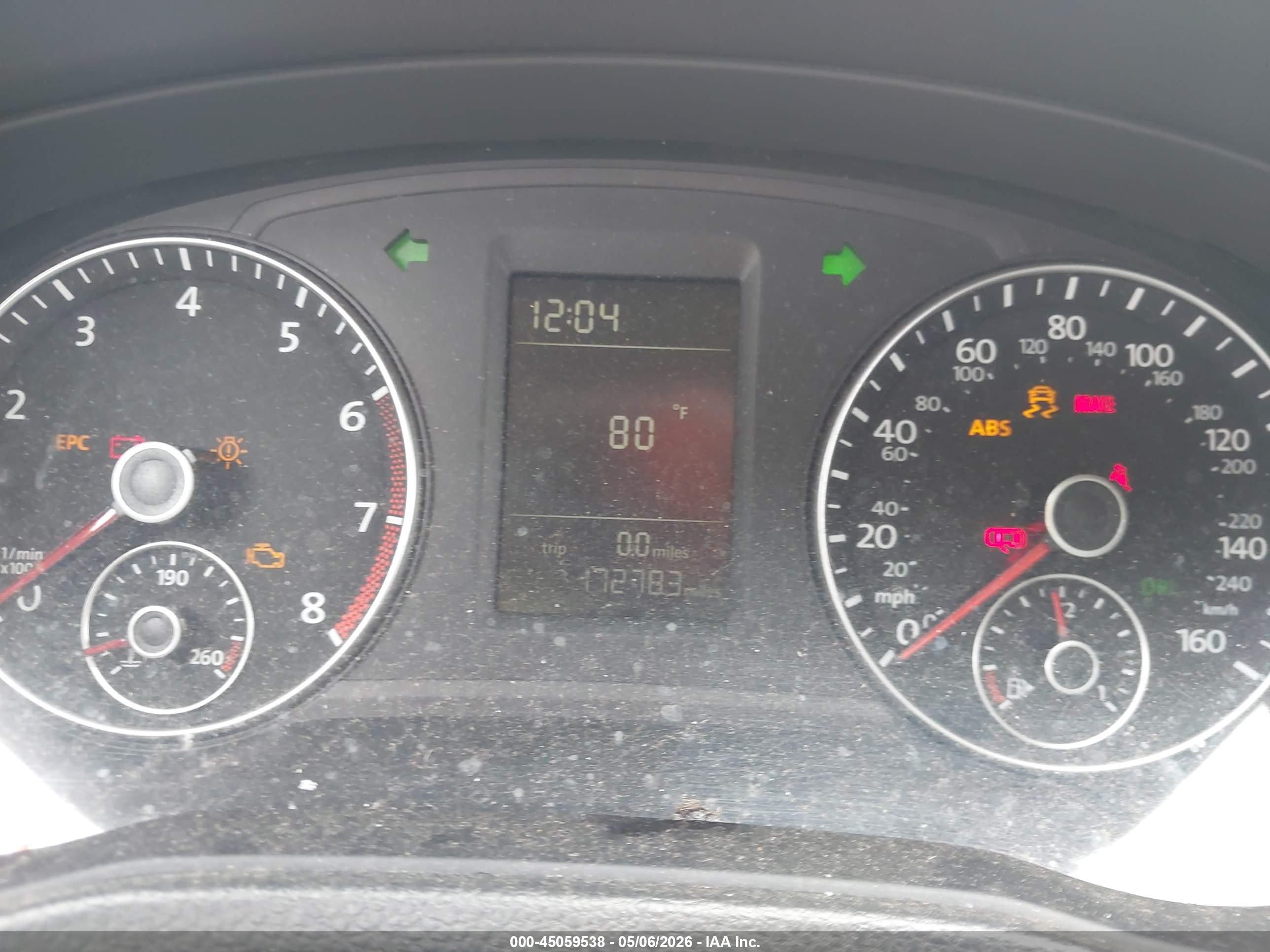 VOLKSWAGEN PASSAT image 7