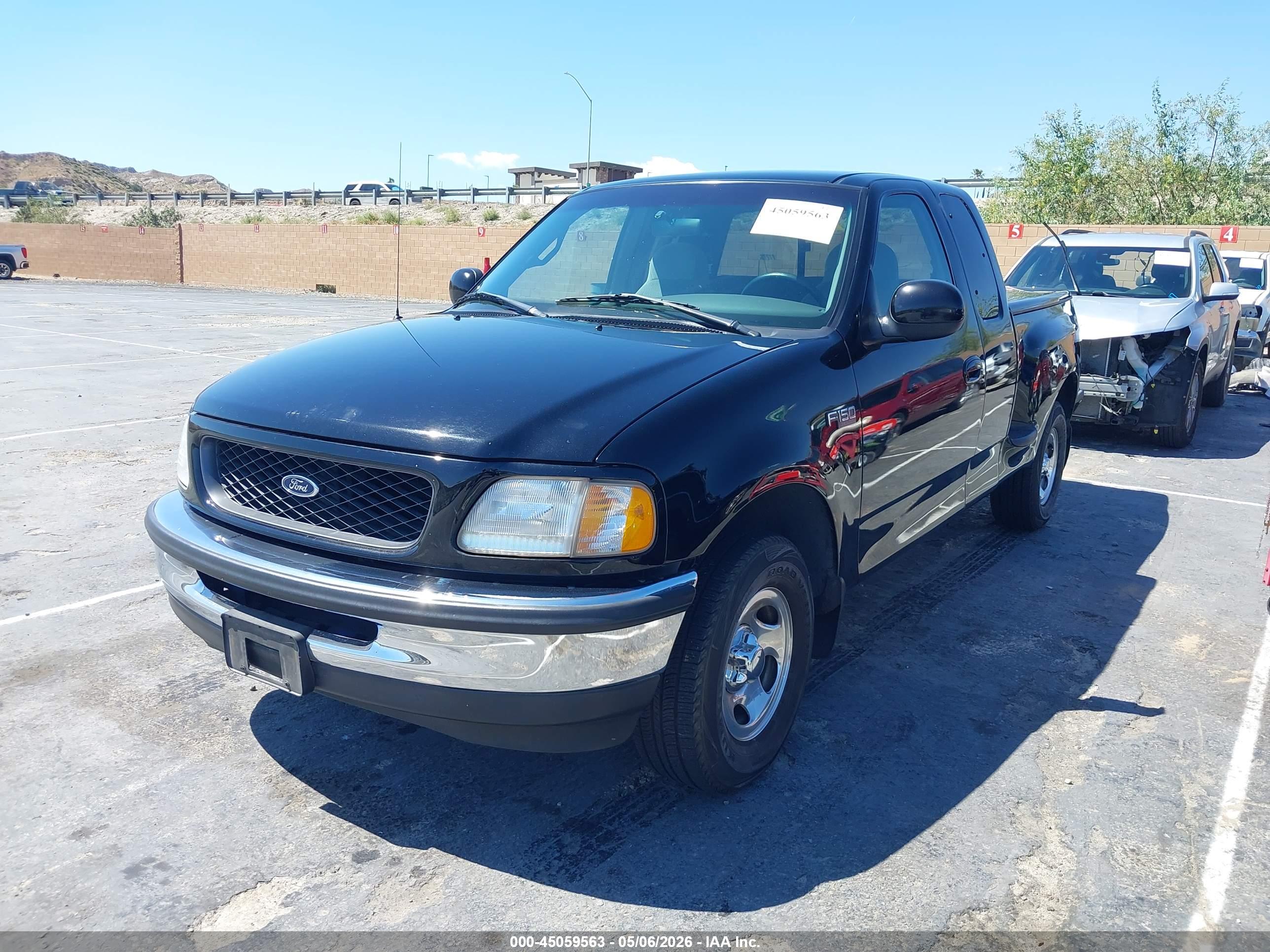 FORD F-150 image 2