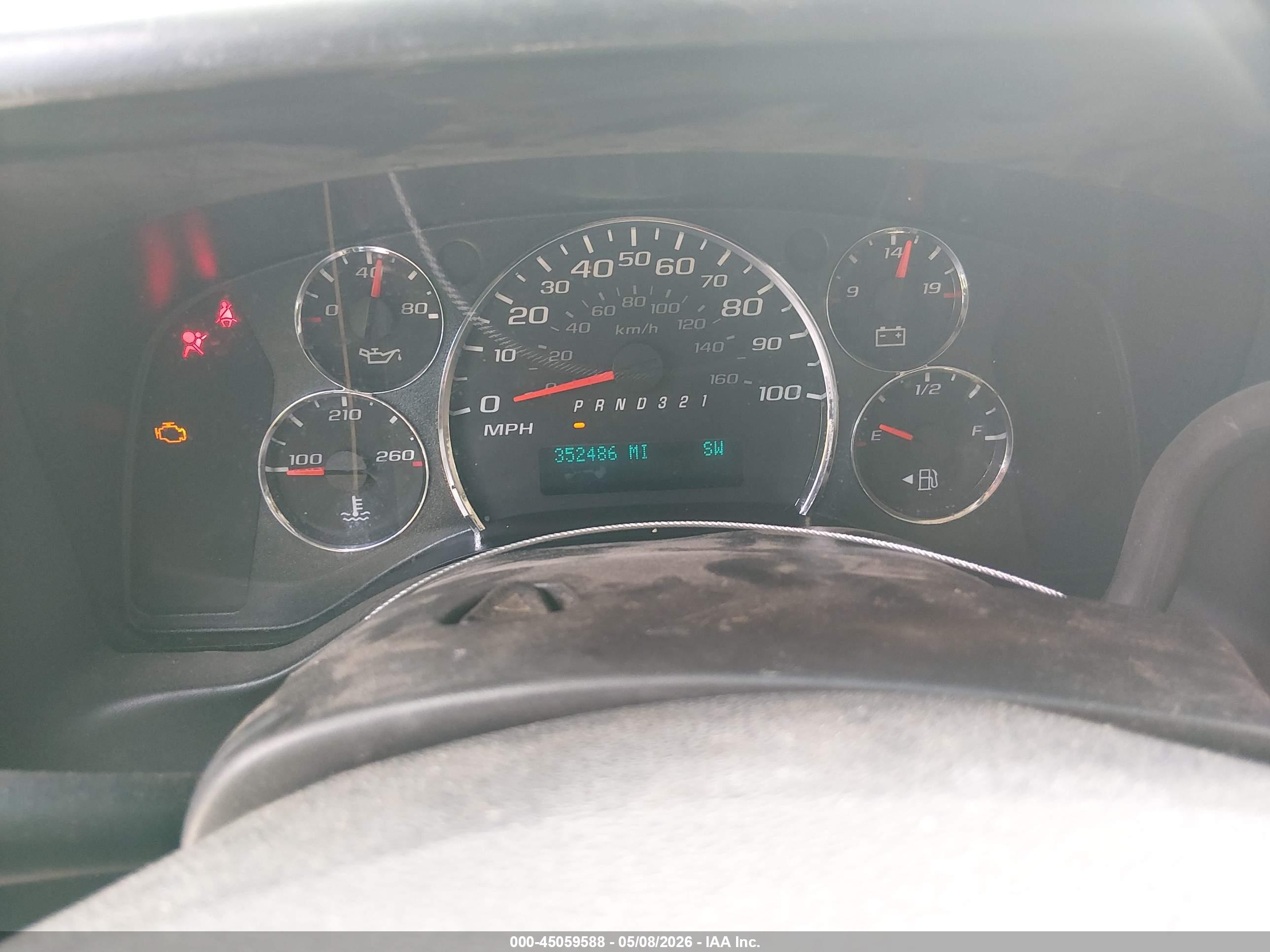 CHEVROLET EXPRESS image 7