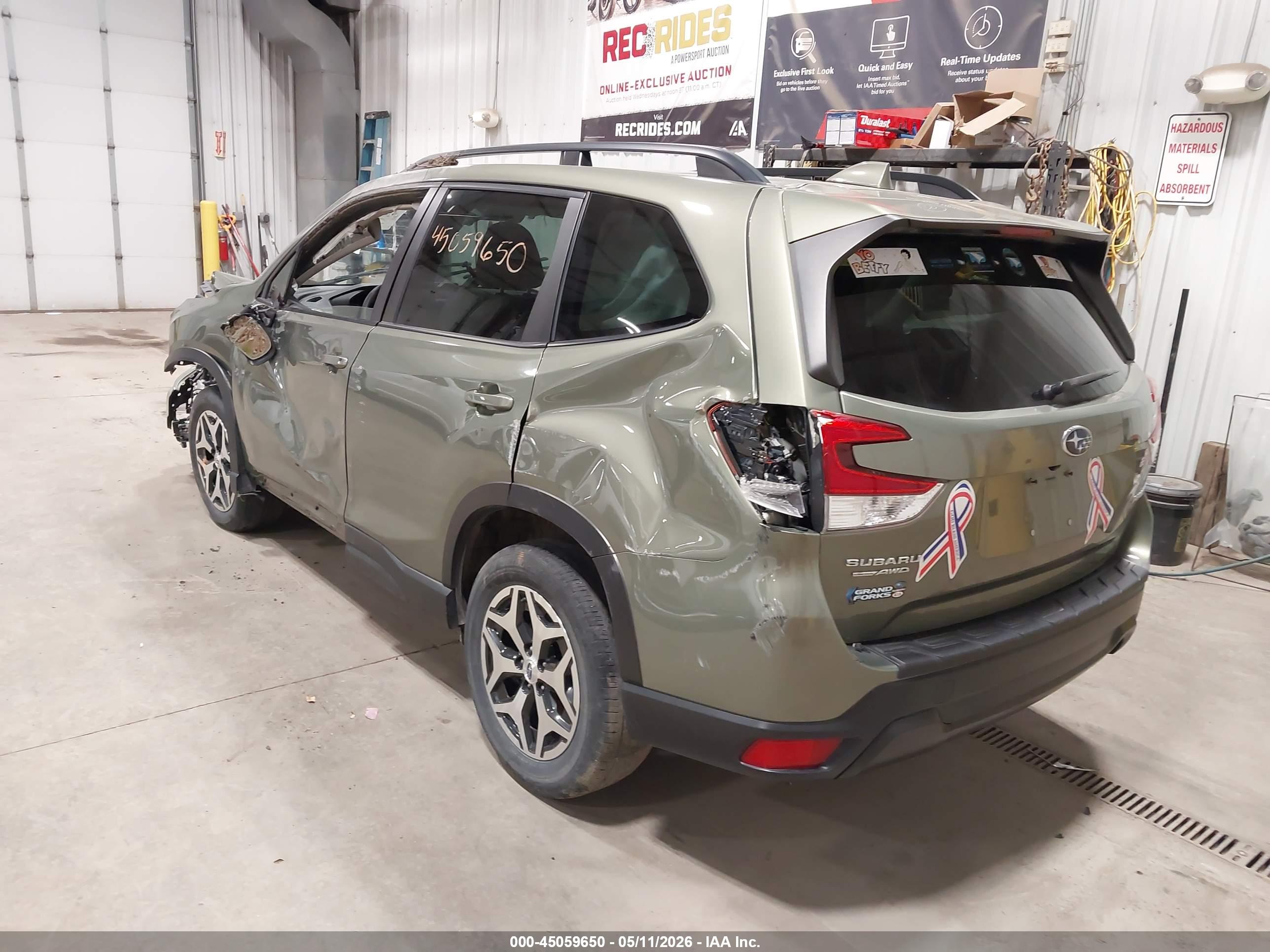 SUBARU FORESTER image 3