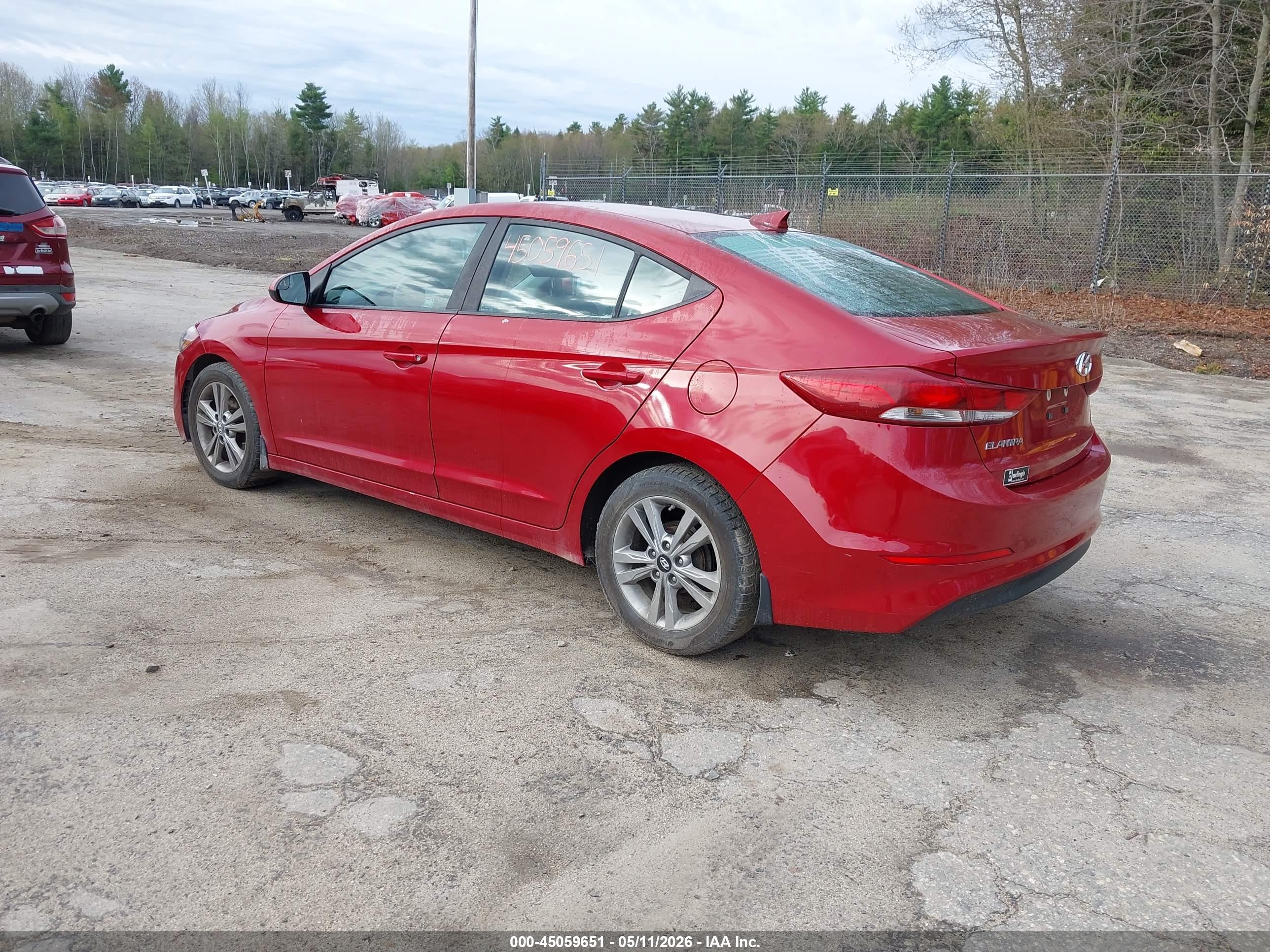 HYUNDAI ELANTRA image 3