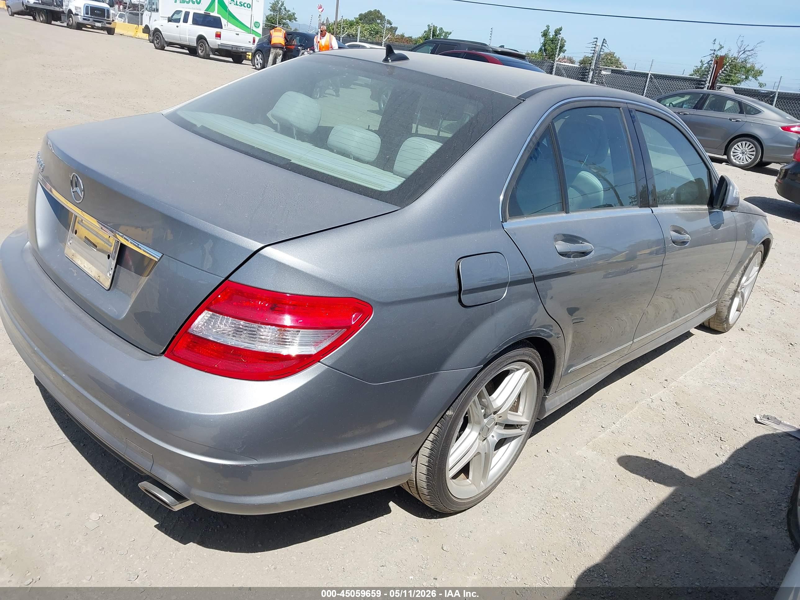 MERCEDES-BENZ C image 4