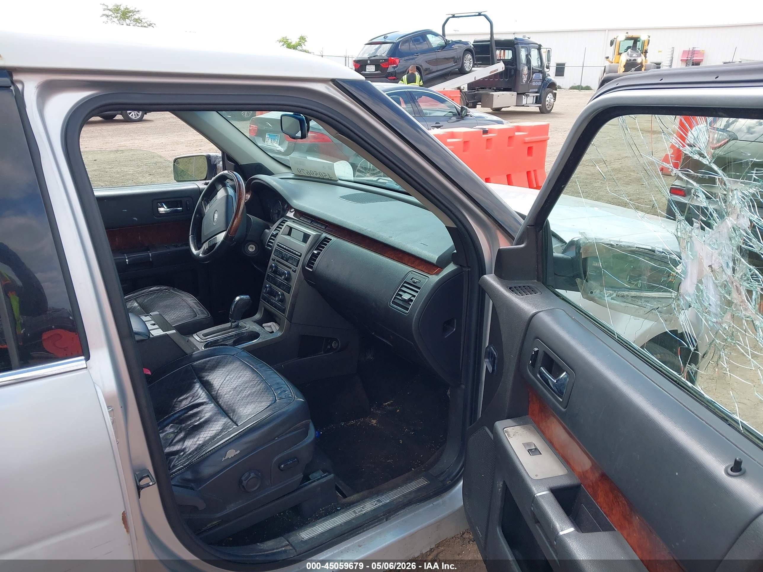FORD FLEX image 5