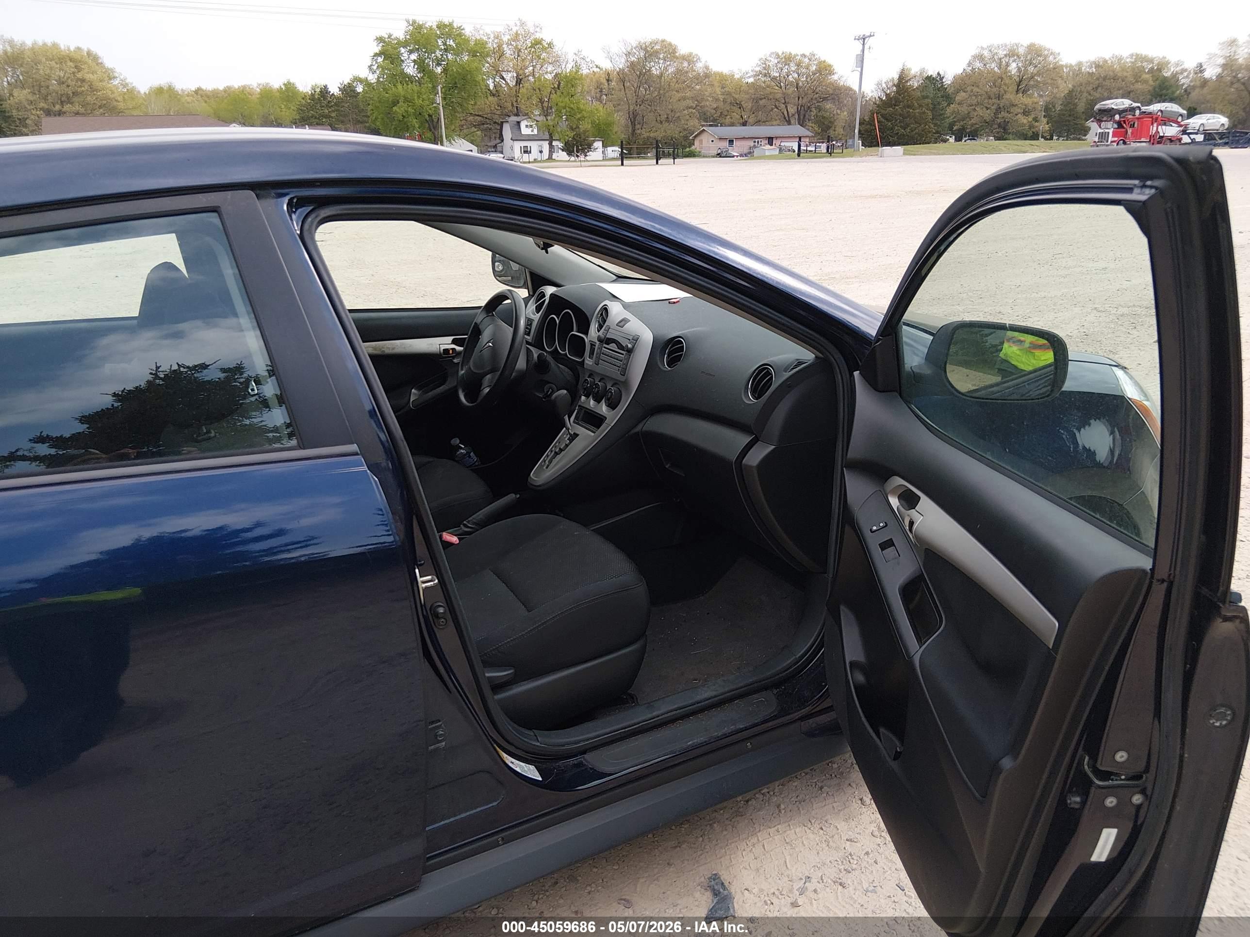 PONTIAC VIBE image 5