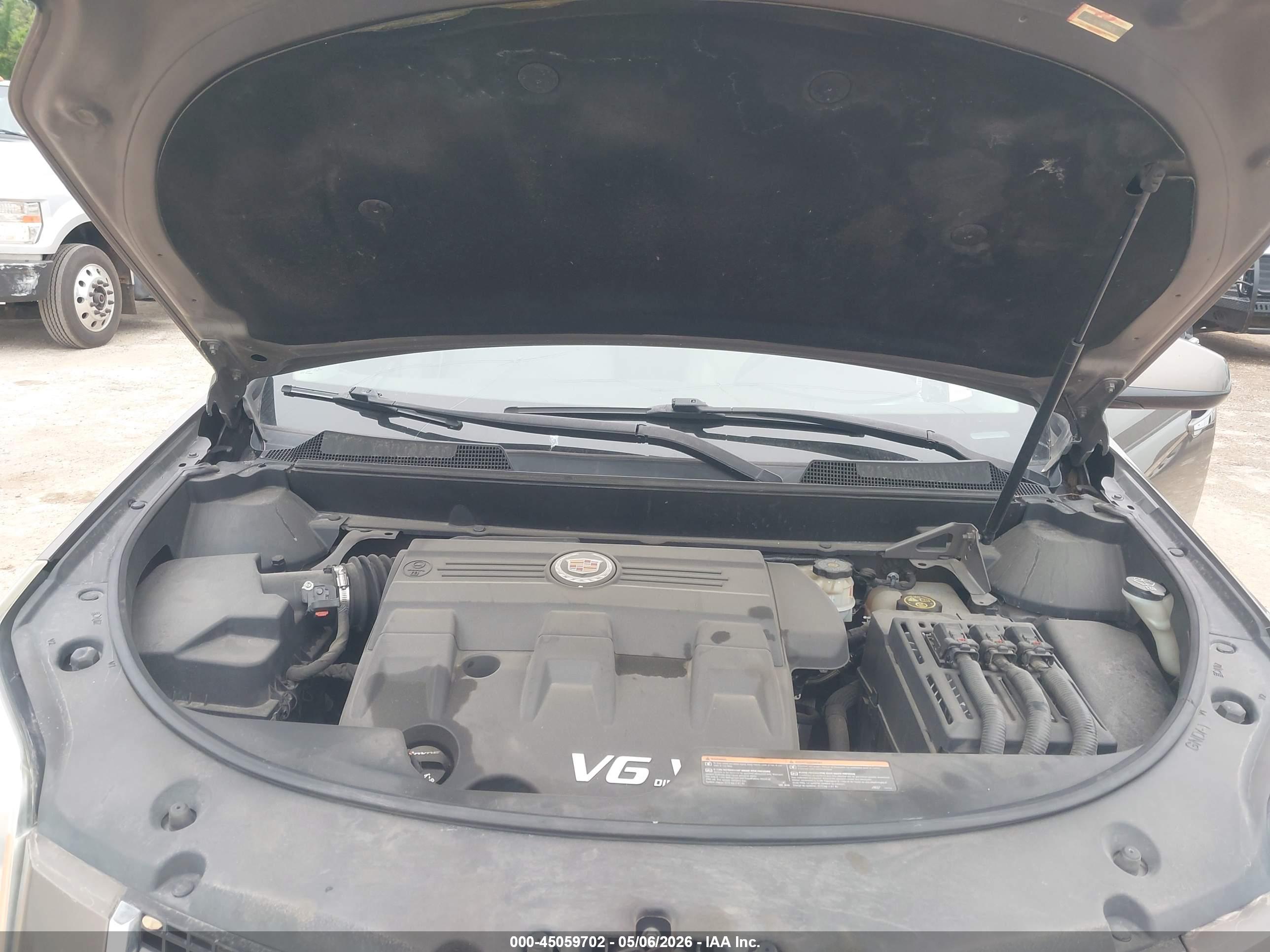 CADILLAC SRX image 10
