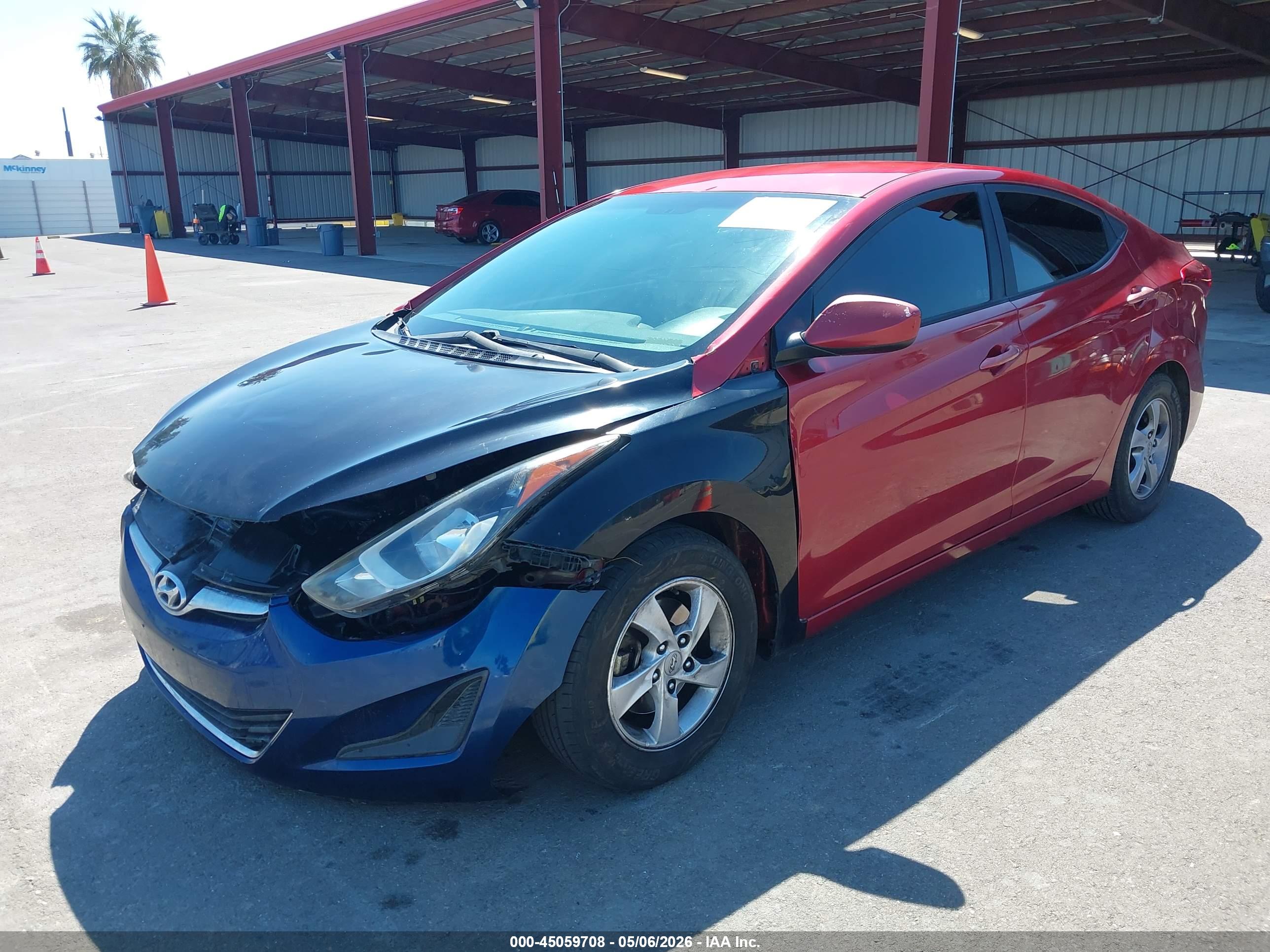 HYUNDAI ELANTRA image 2