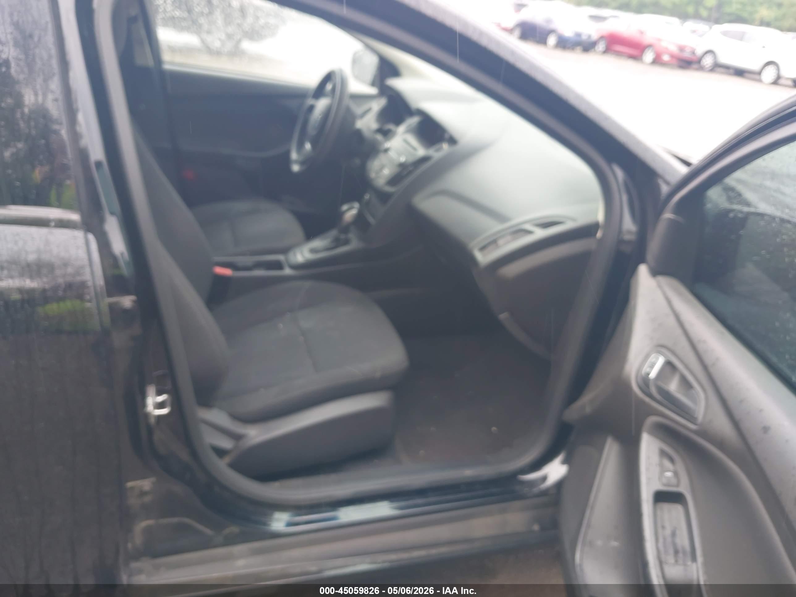 FORD FOCUS image 5