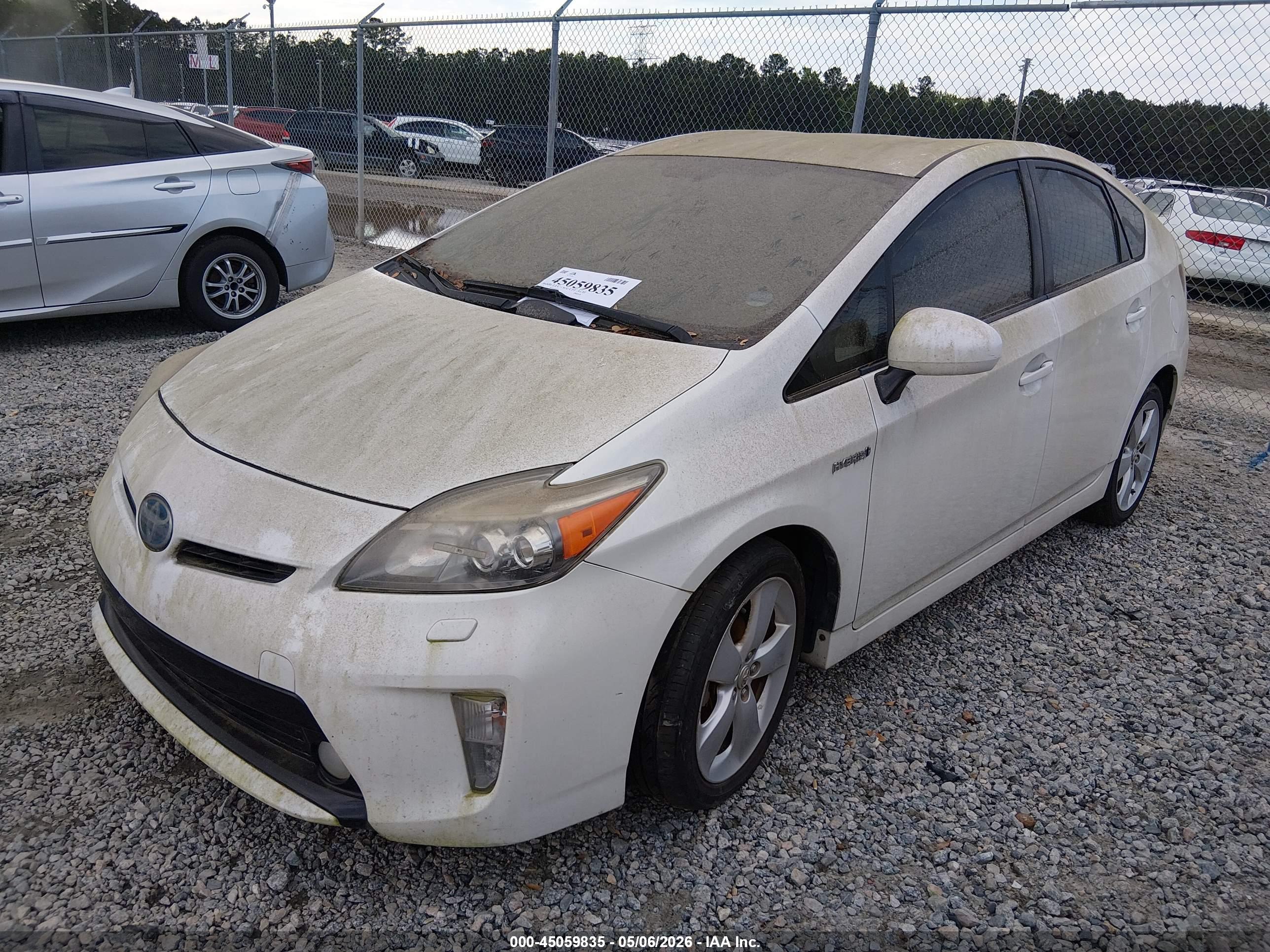 TOYOTA PRIUS image 2