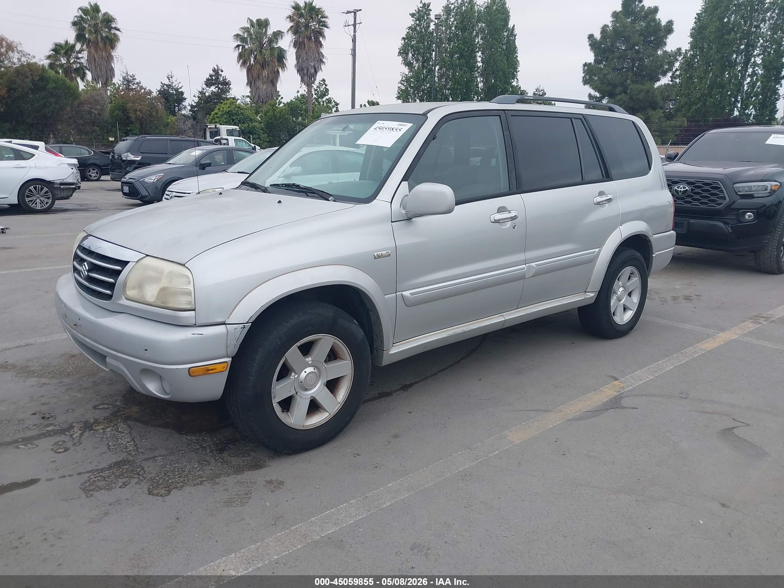 SUZUKI GRAND image 2