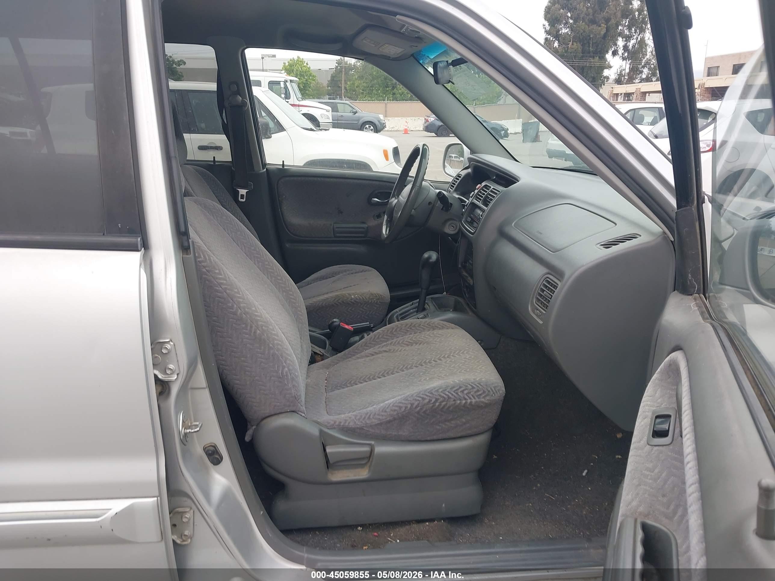 SUZUKI GRAND image 5