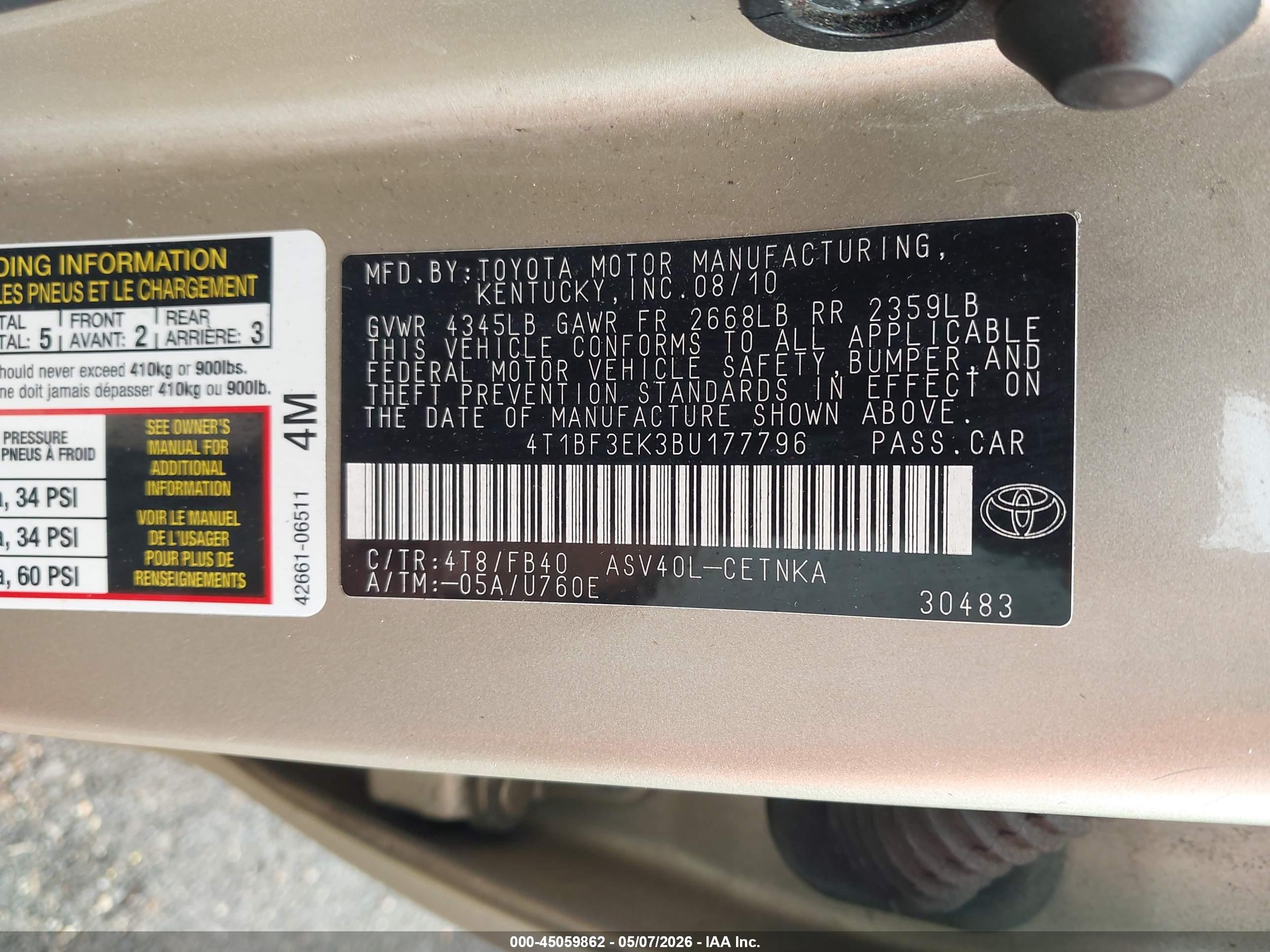 TOYOTA CAMRY image 9