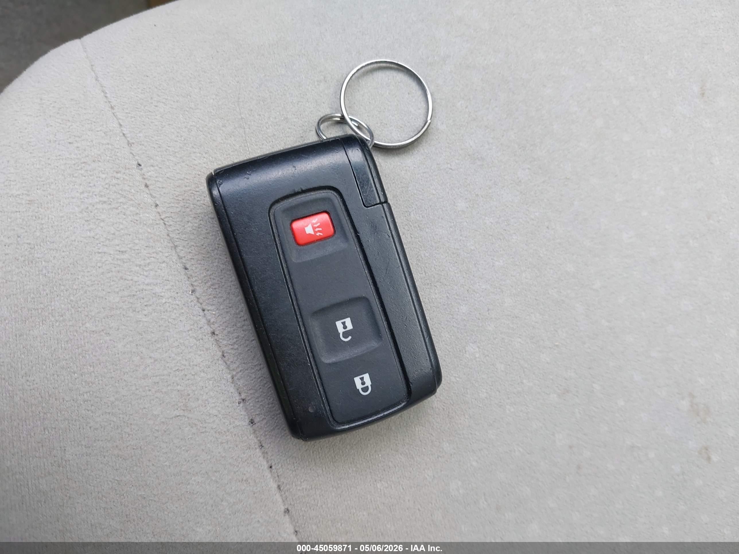 TOYOTA PRIUS image 11