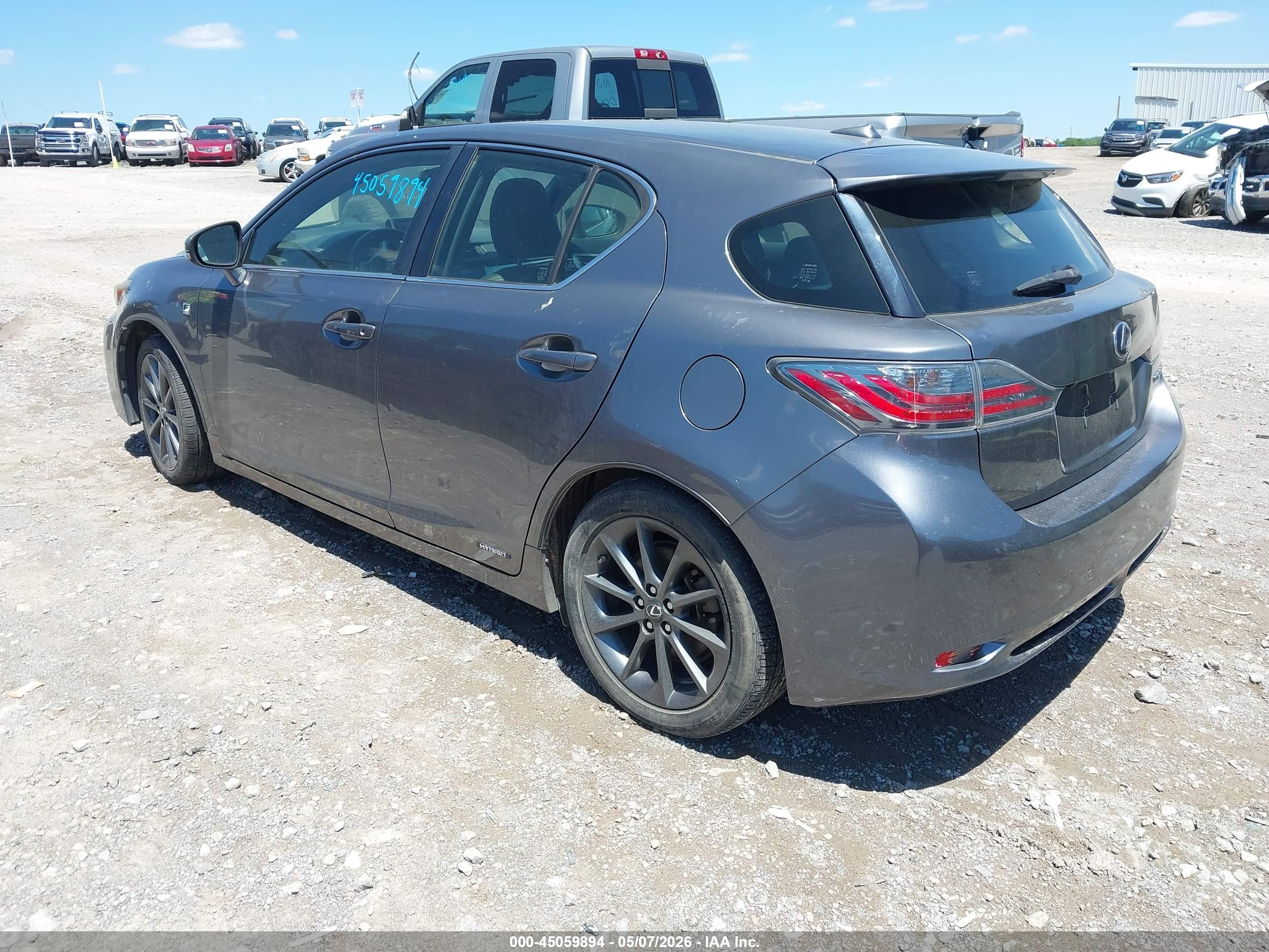 LEXUS CT image 3