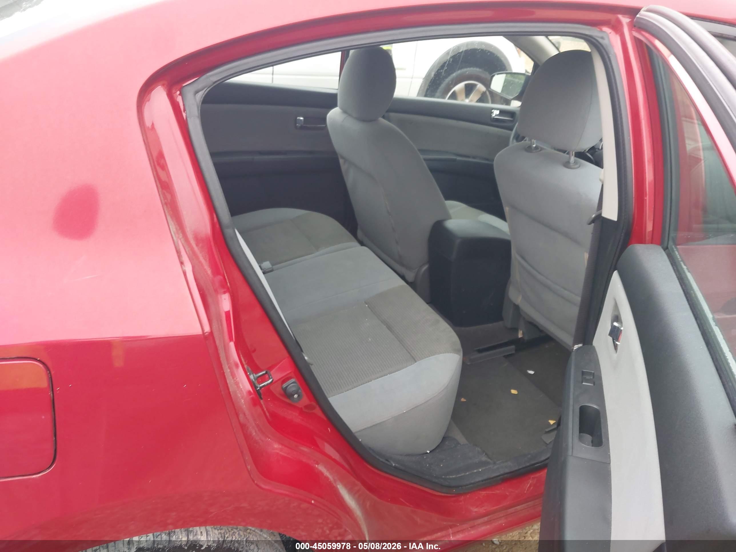NISSAN SENTRA image 8