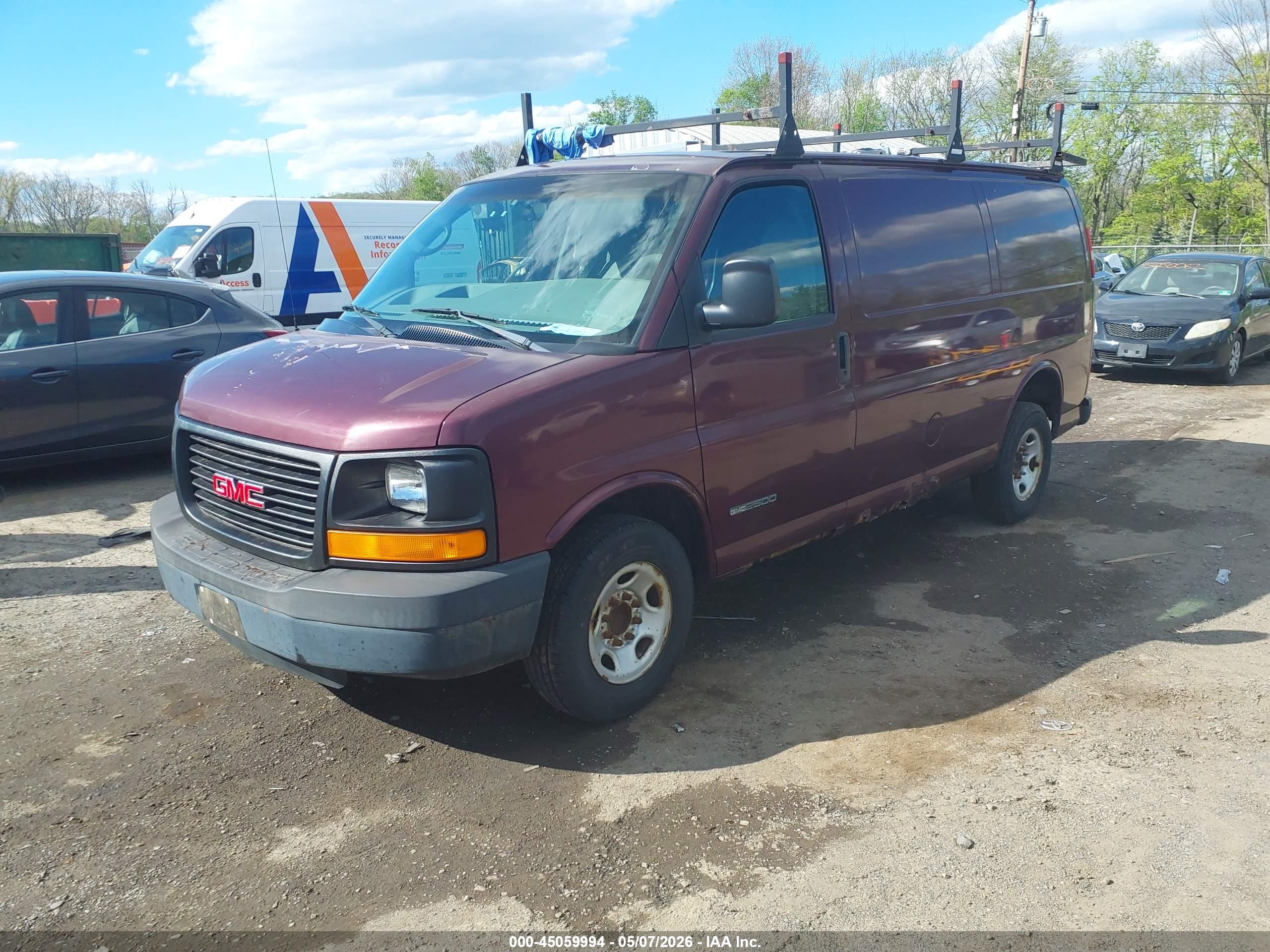 GMC SAVANA image 2