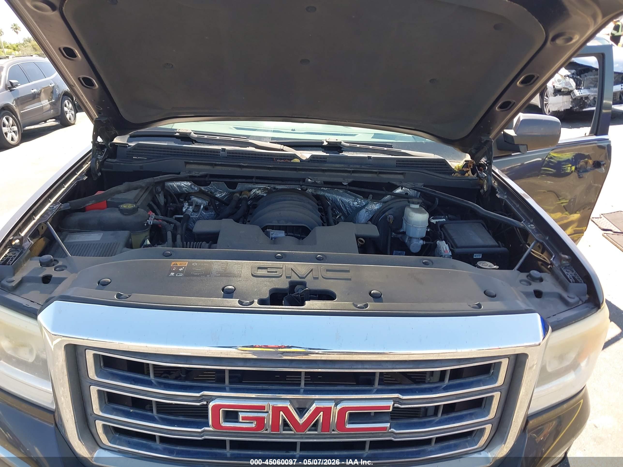 GMC SIERRA image 10