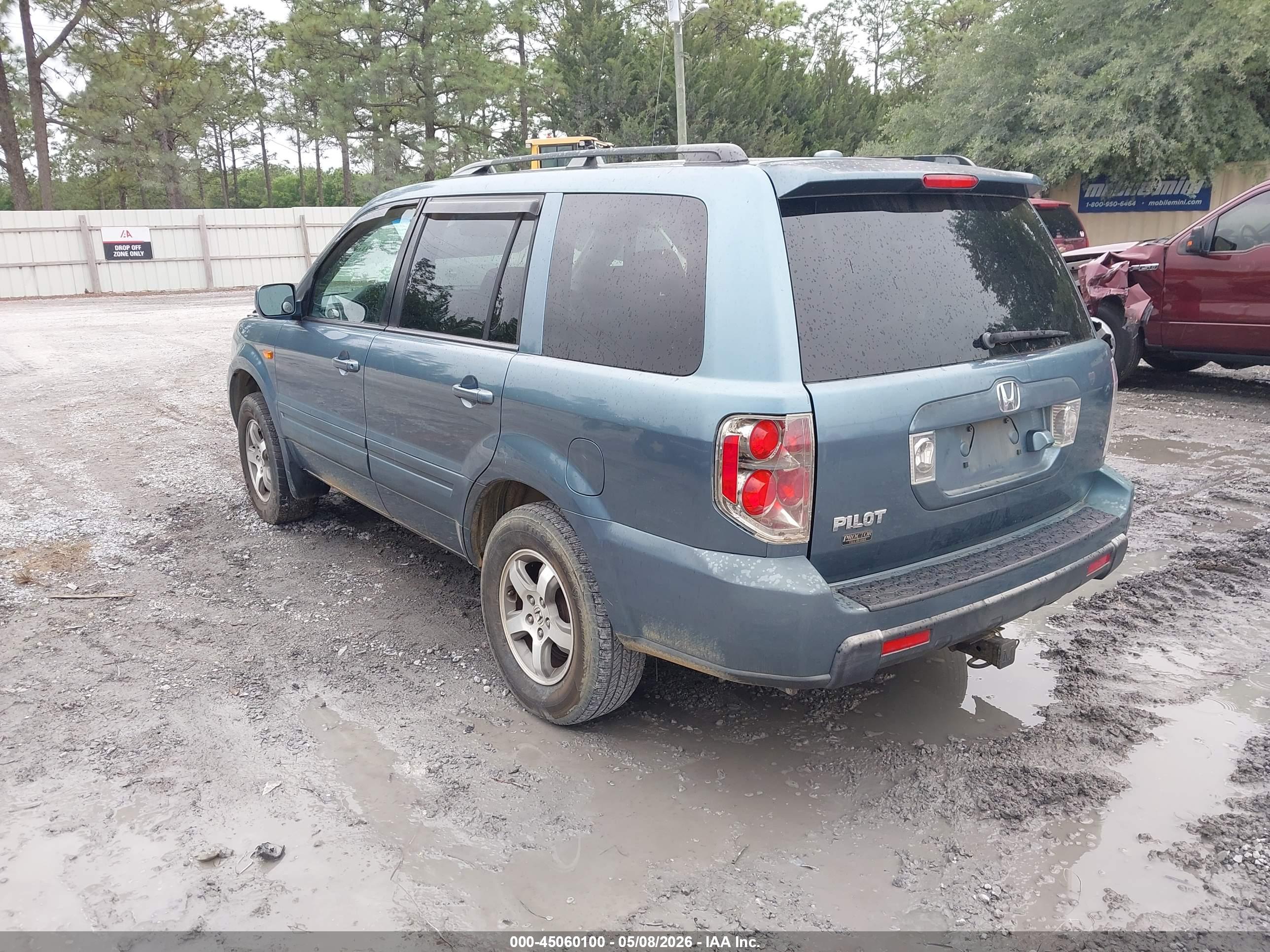 HONDA PILOT image 3