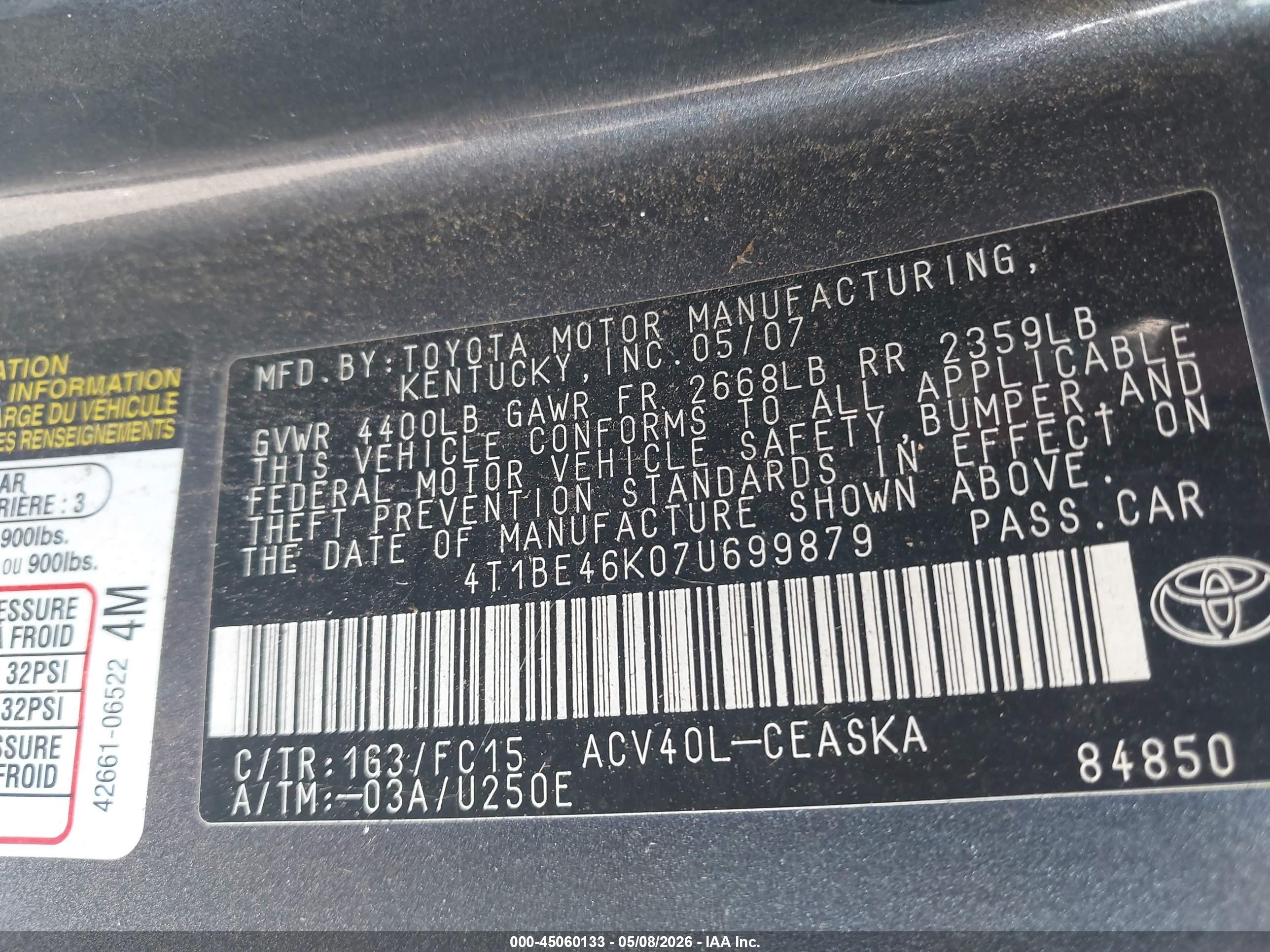 TOYOTA CAMRY image 9