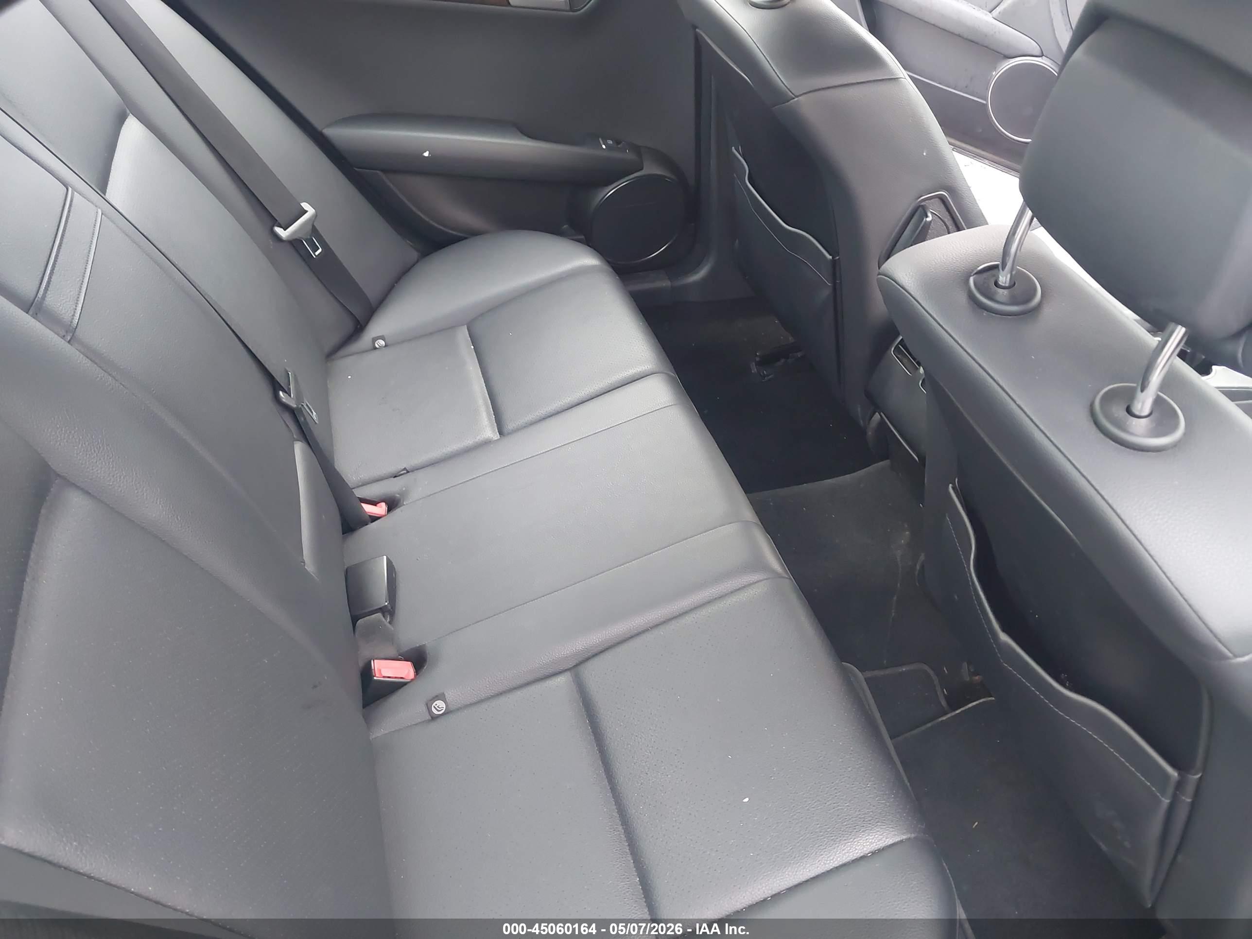 MERCEDES-BENZ C image 8