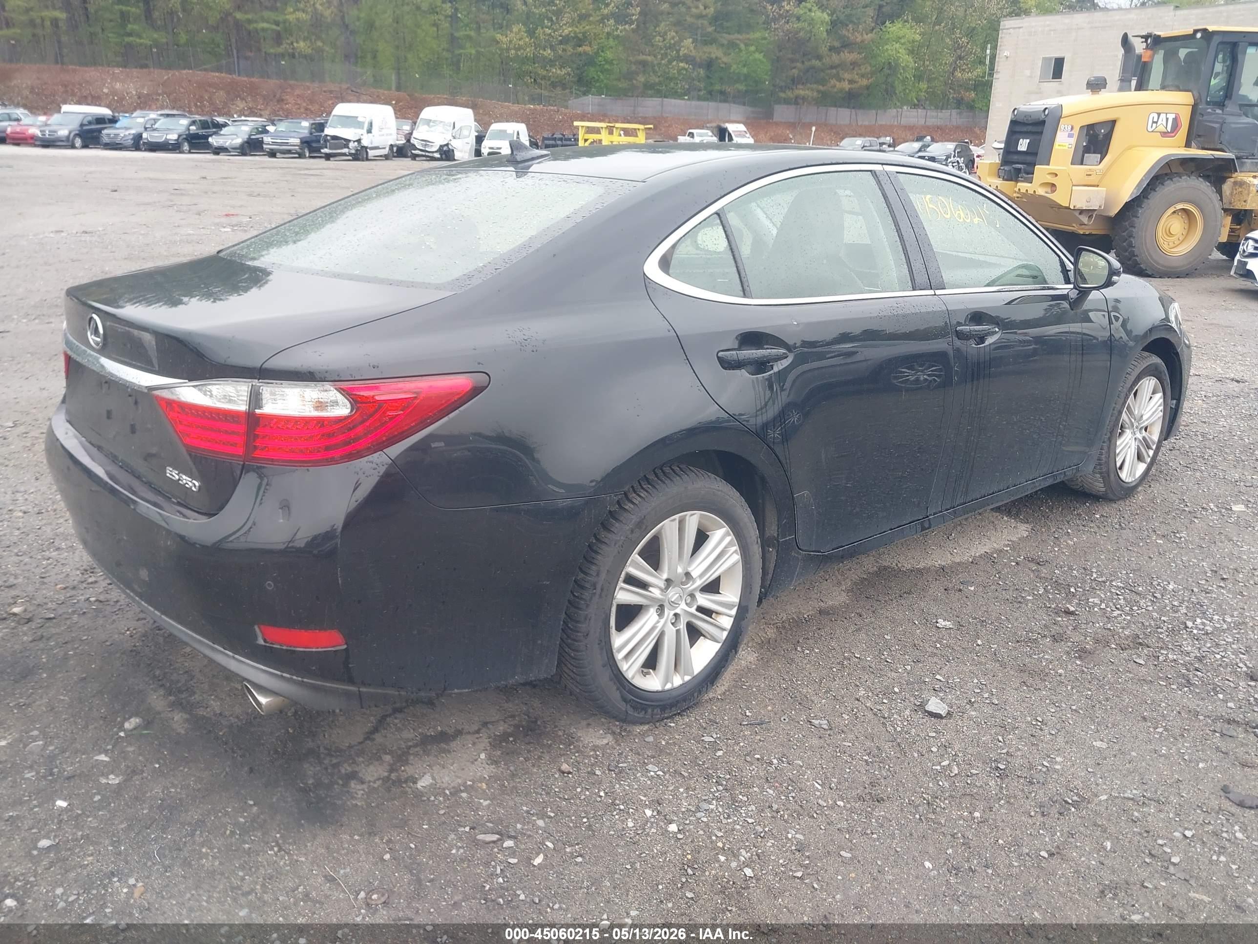 LEXUS ES image 4