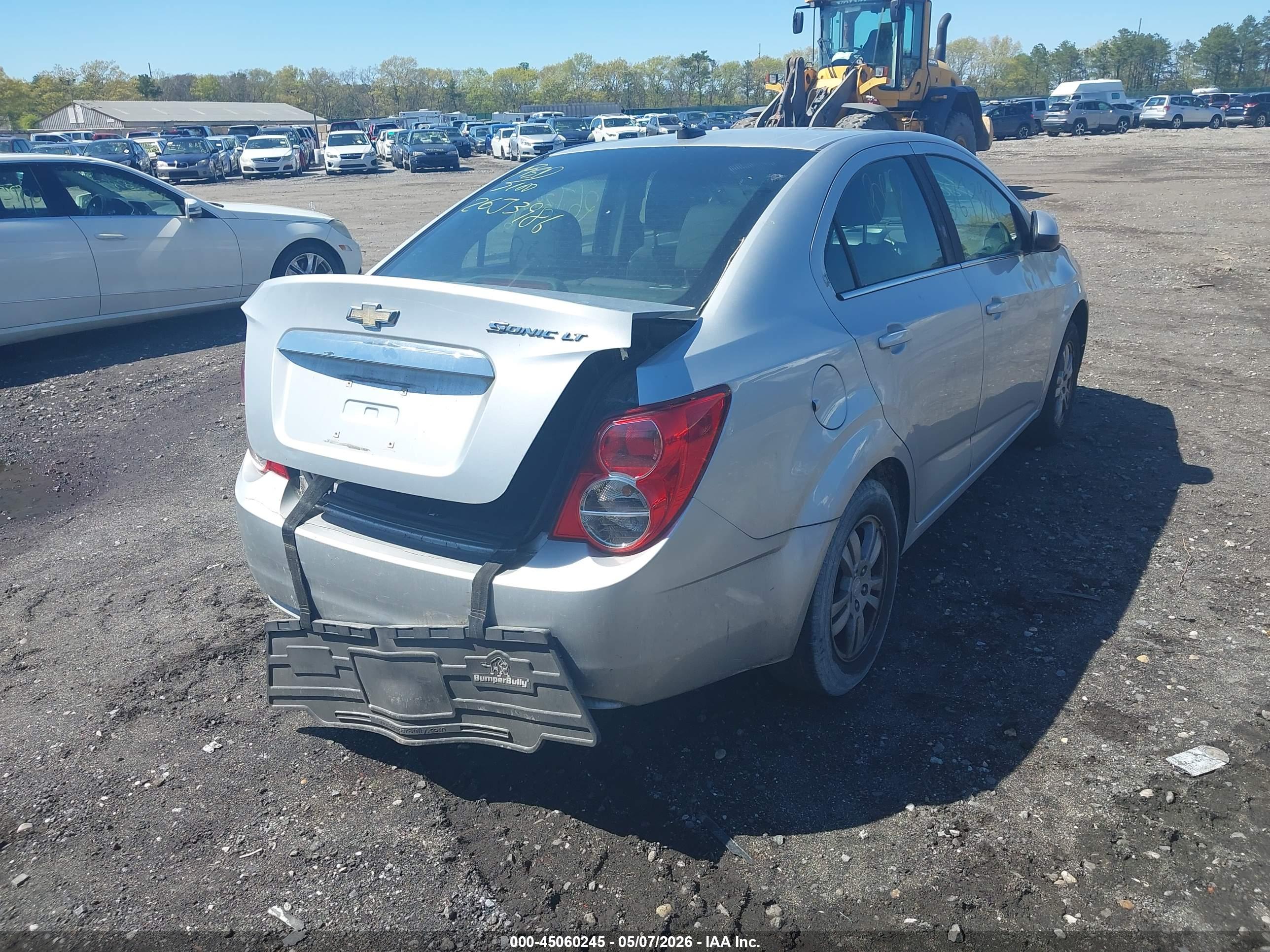 CHEVROLET SONIC image 4