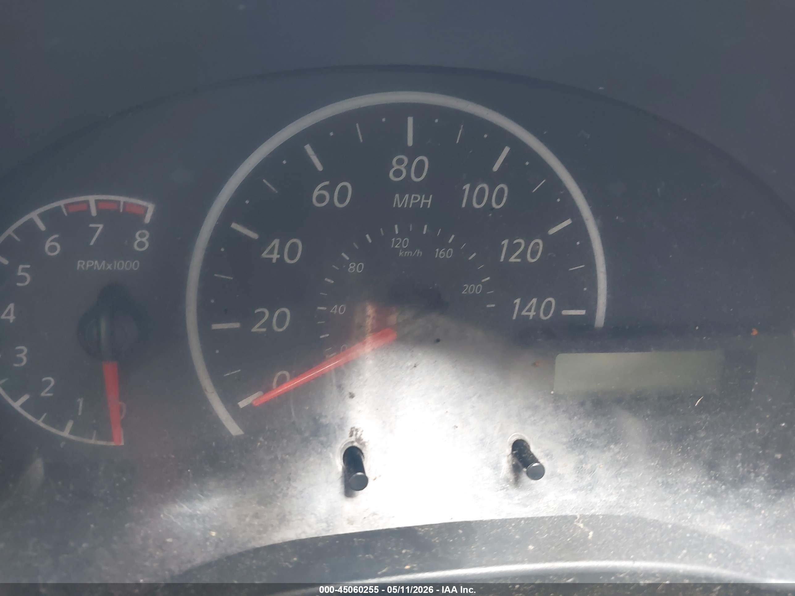 NISSAN VERSA image 7