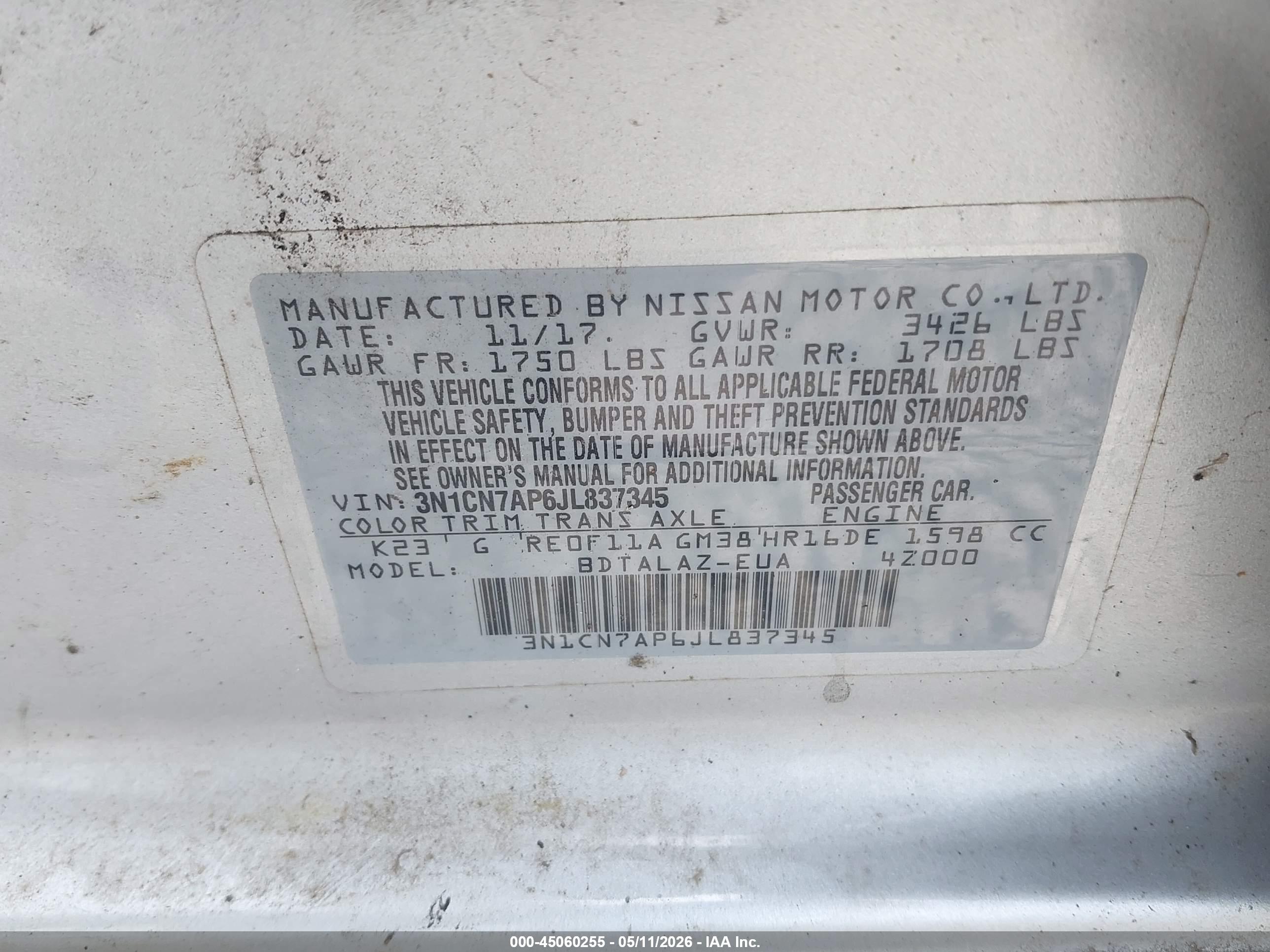 NISSAN VERSA image 9