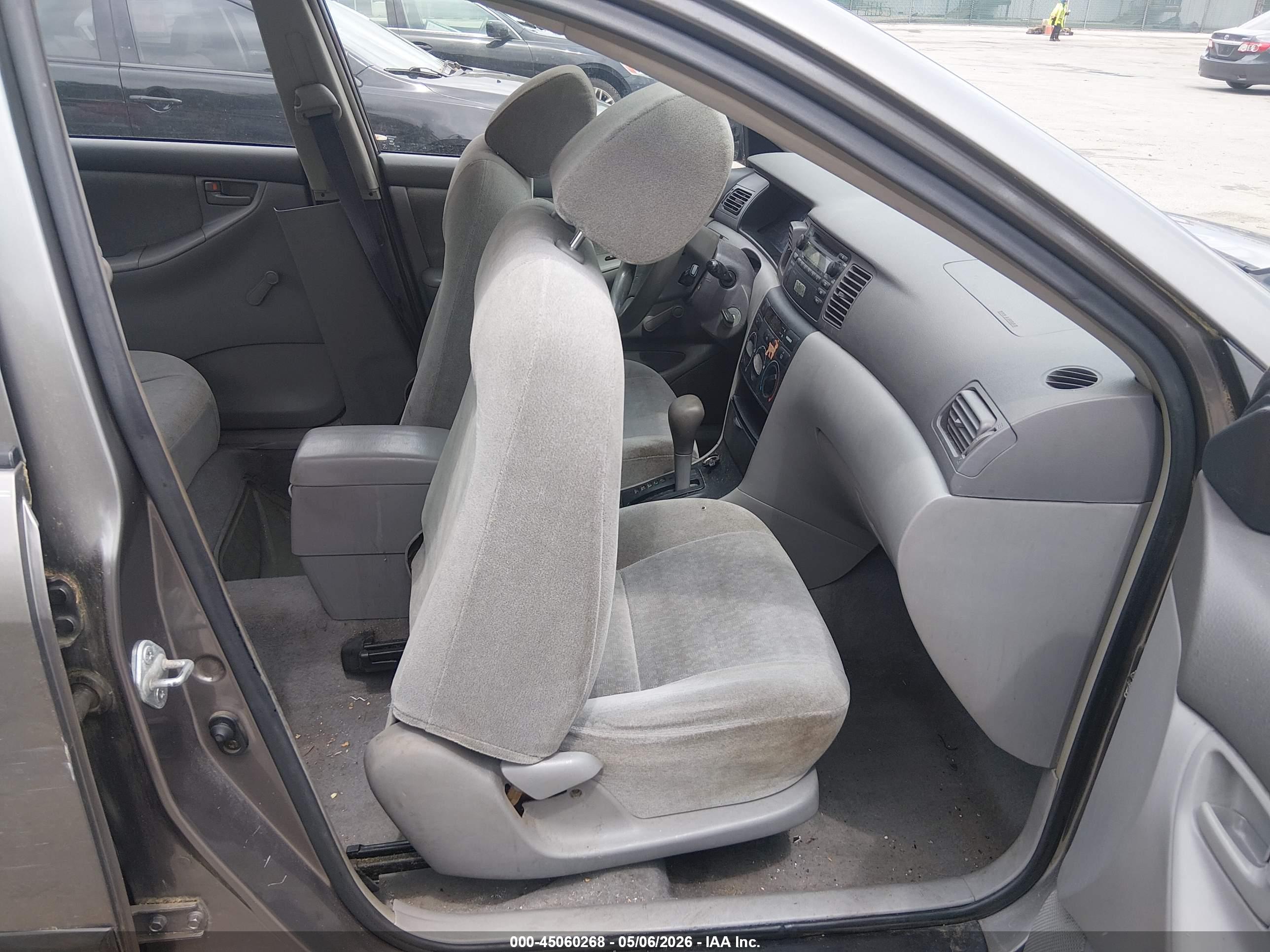 TOYOTA COROLLA image 5