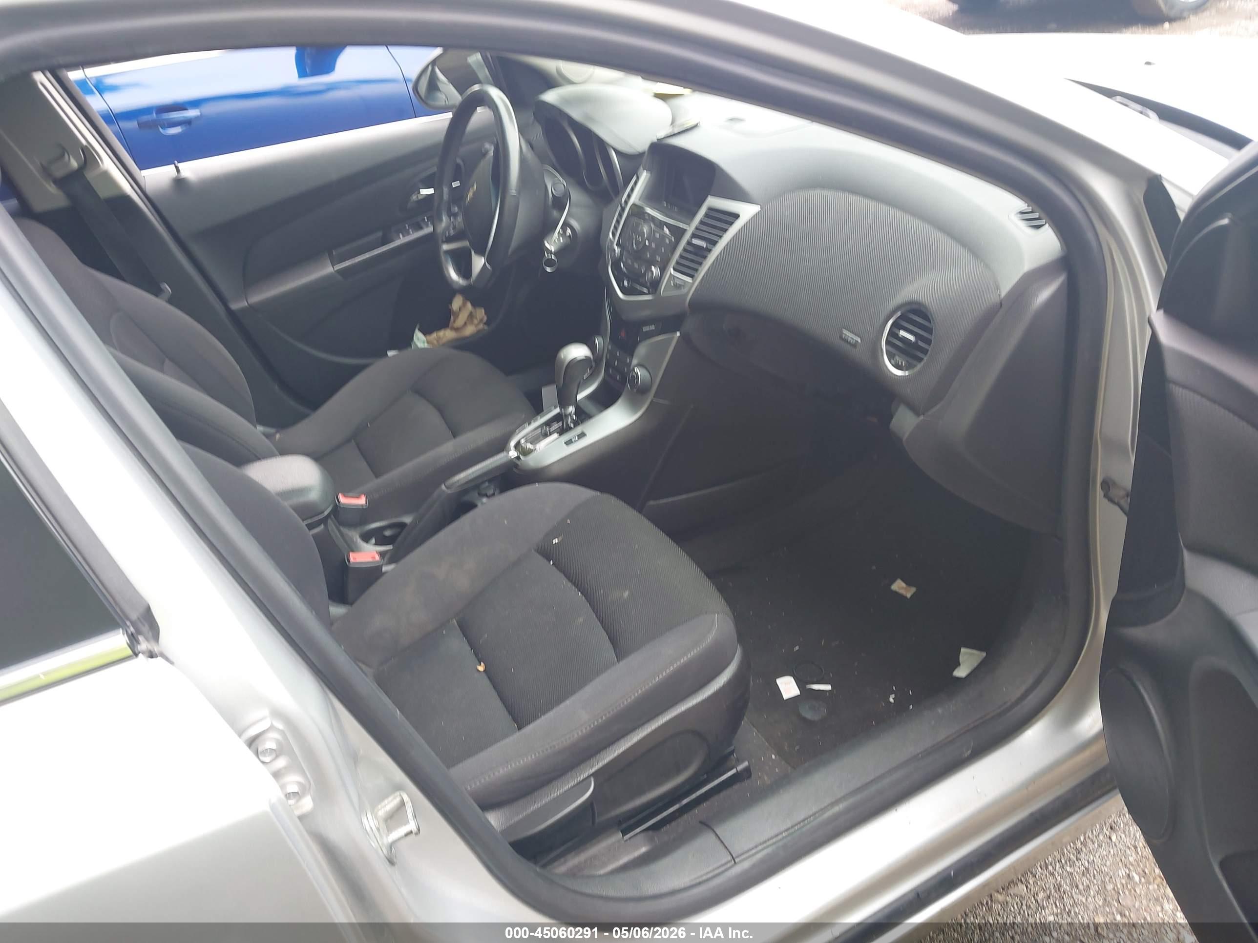 CHEVROLET CRUZE image 5