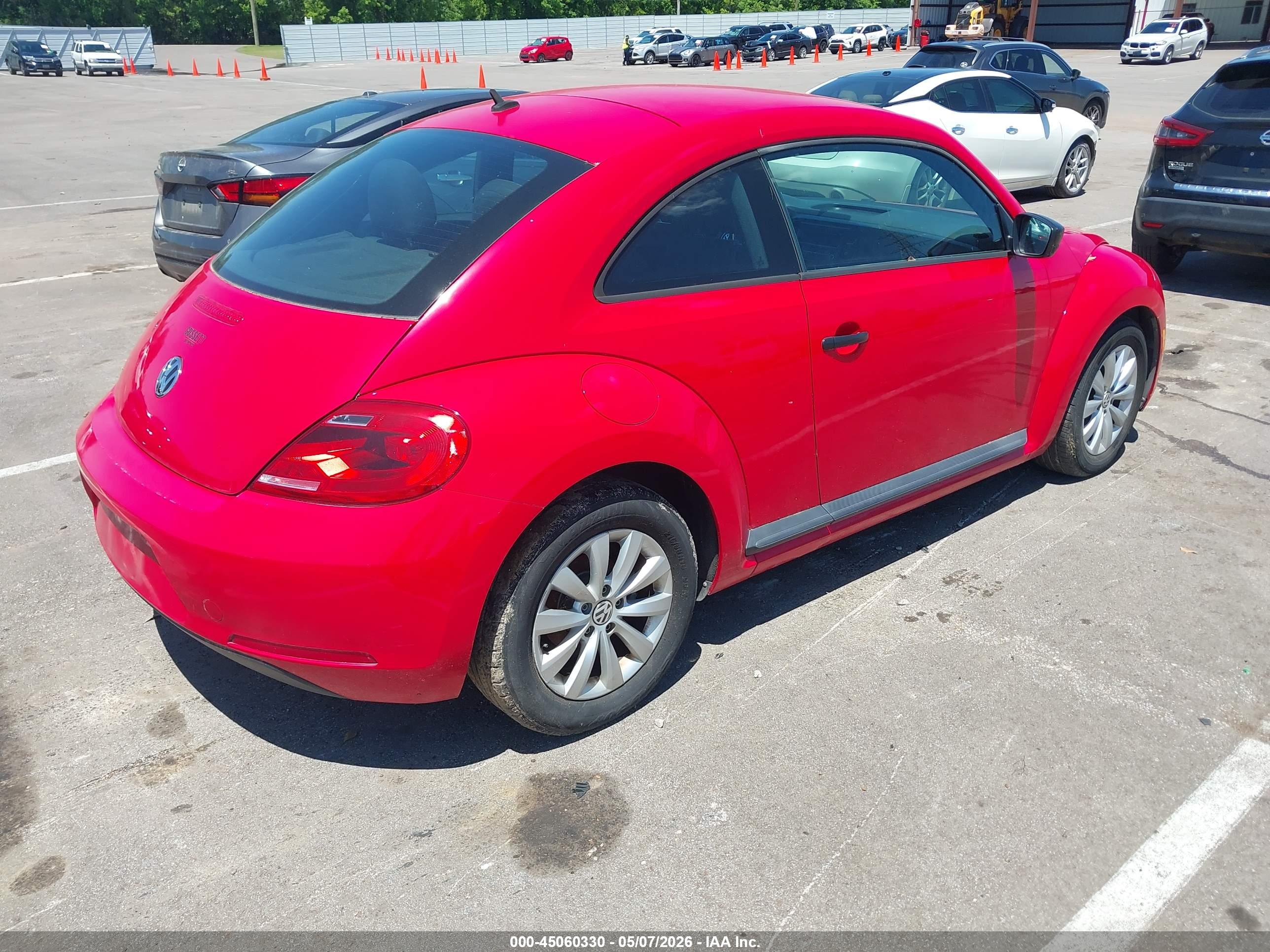 VOLKSWAGEN BEETLE image 4