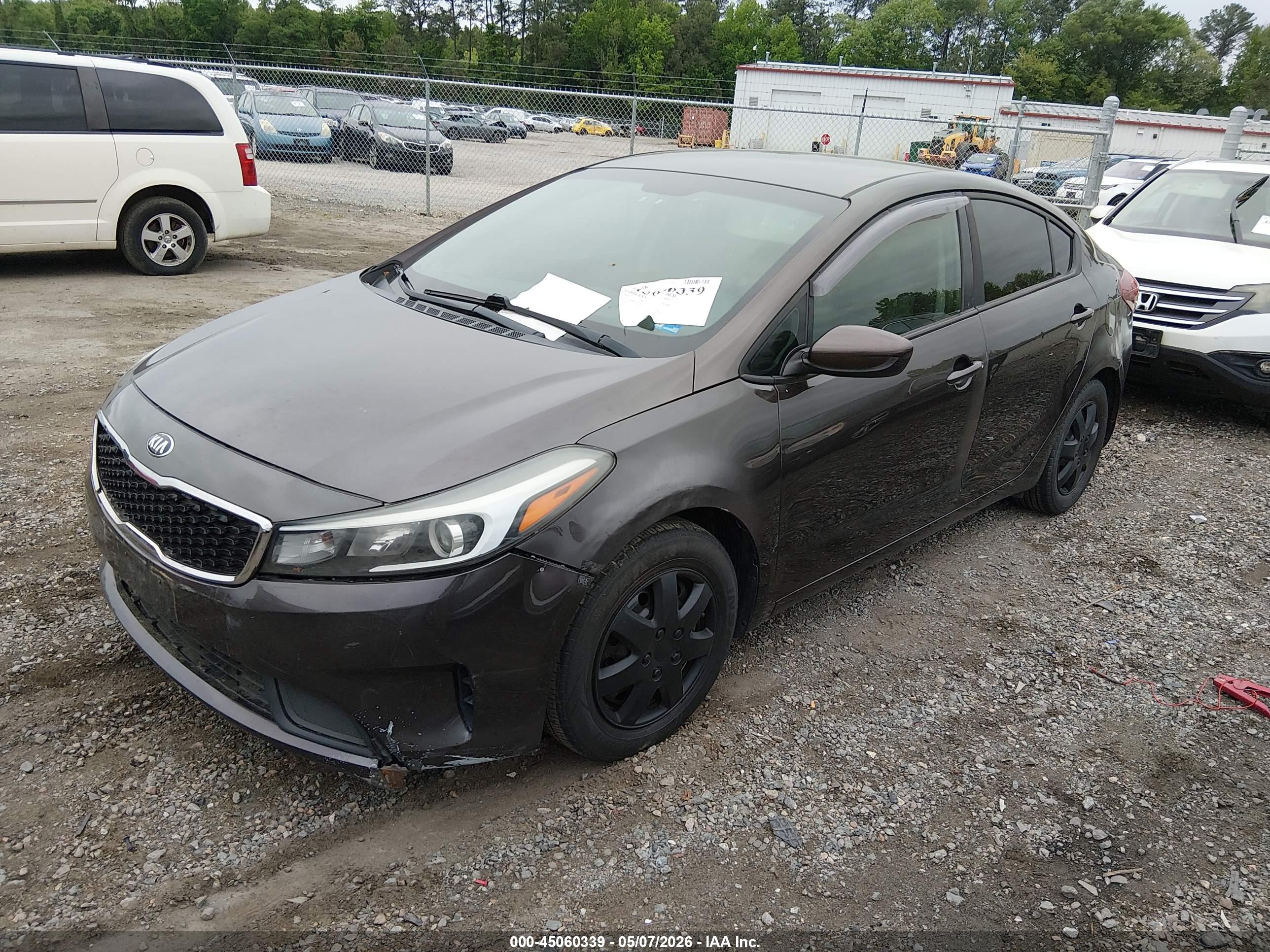 KIA FORTE image 2