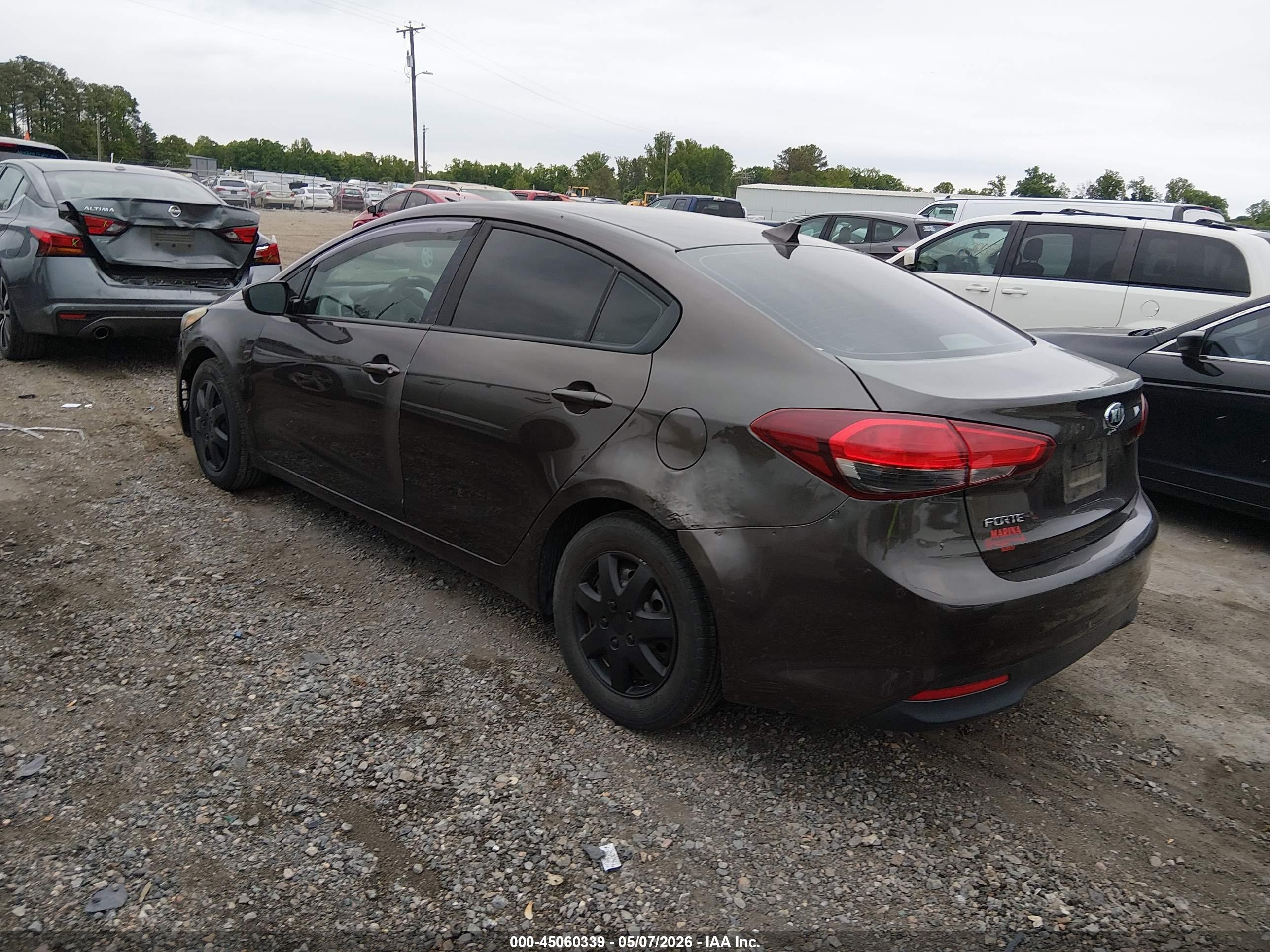 KIA FORTE image 3