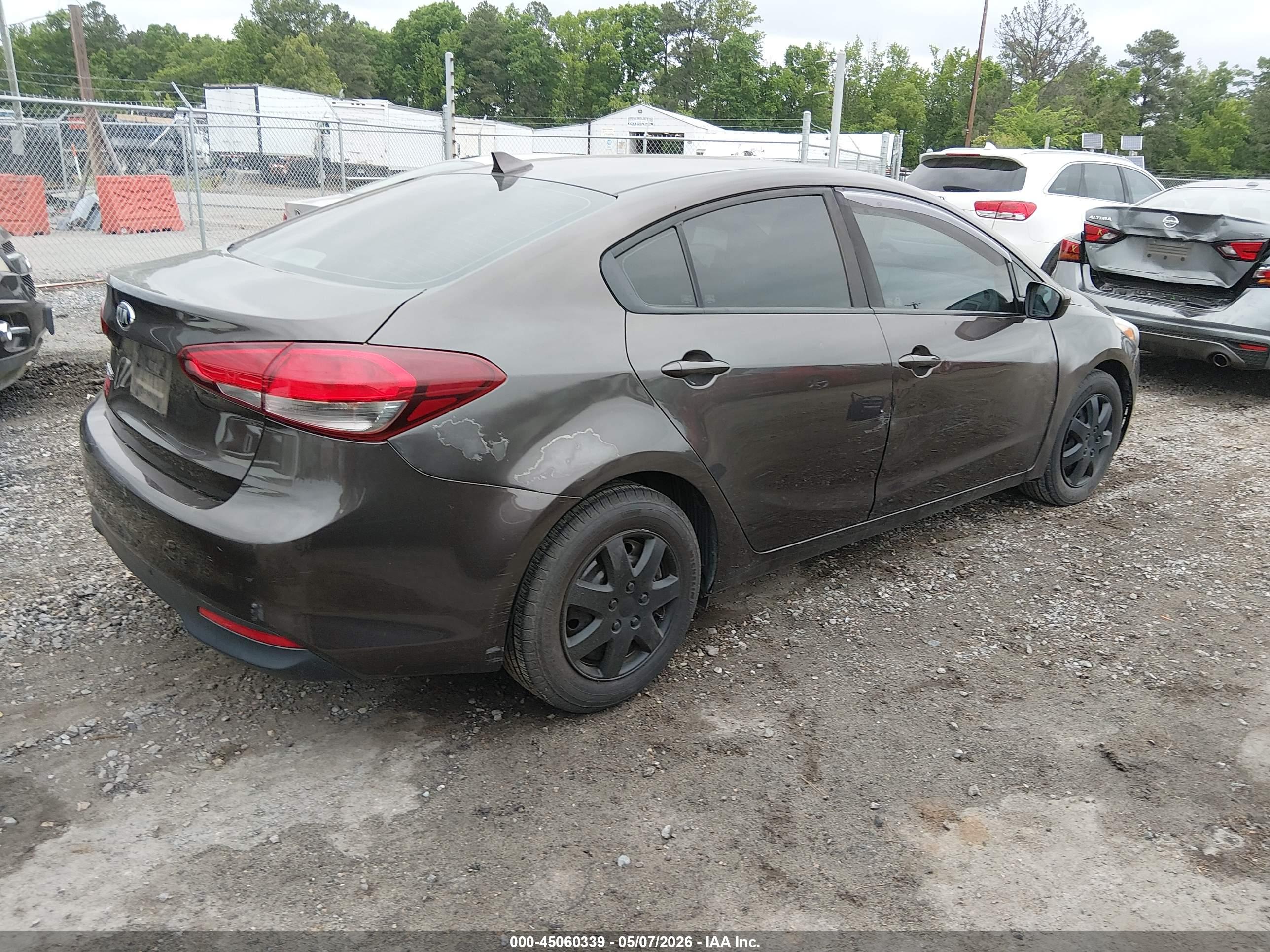 KIA FORTE image 4