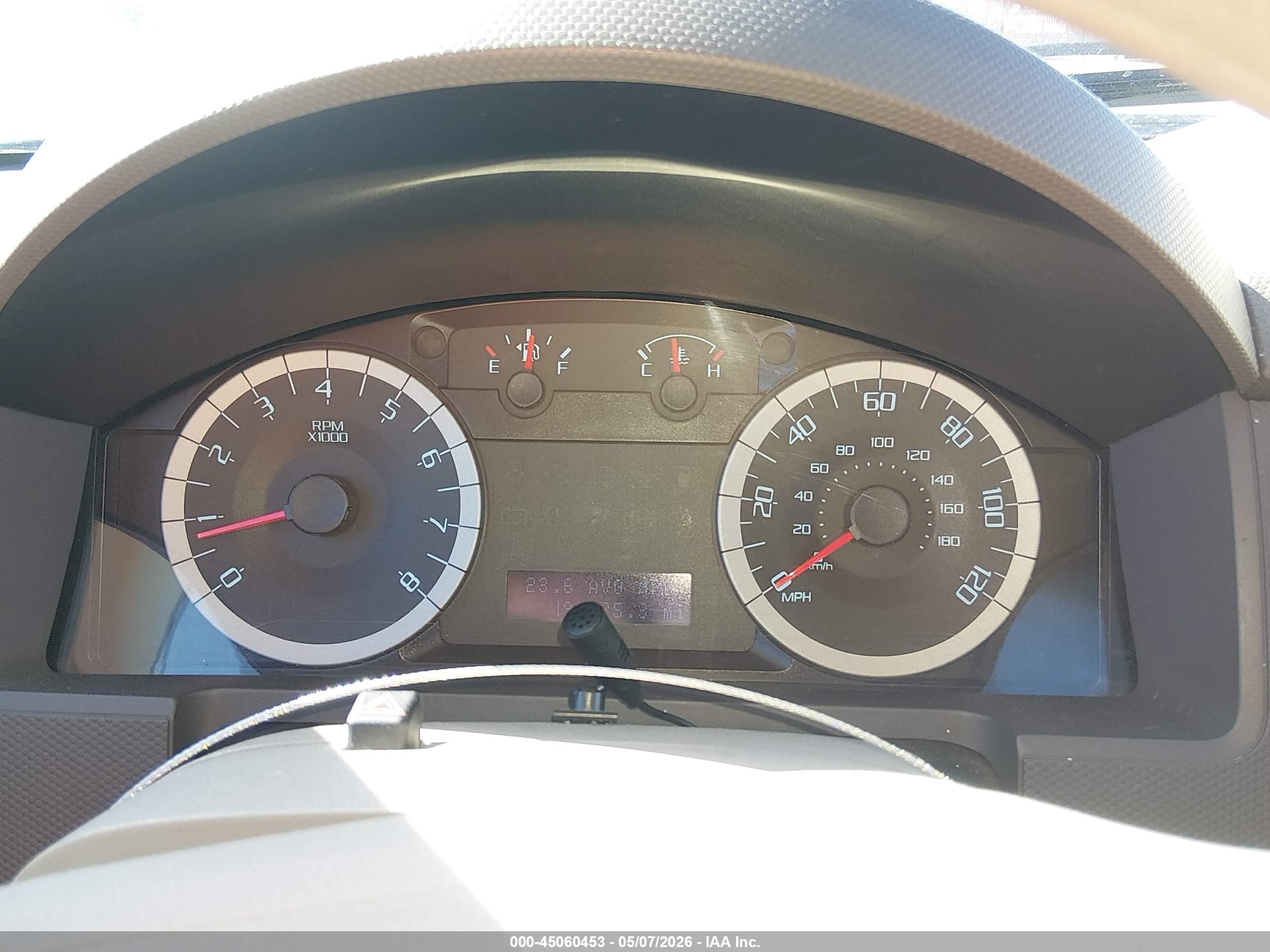FORD ESCAPE image 7
