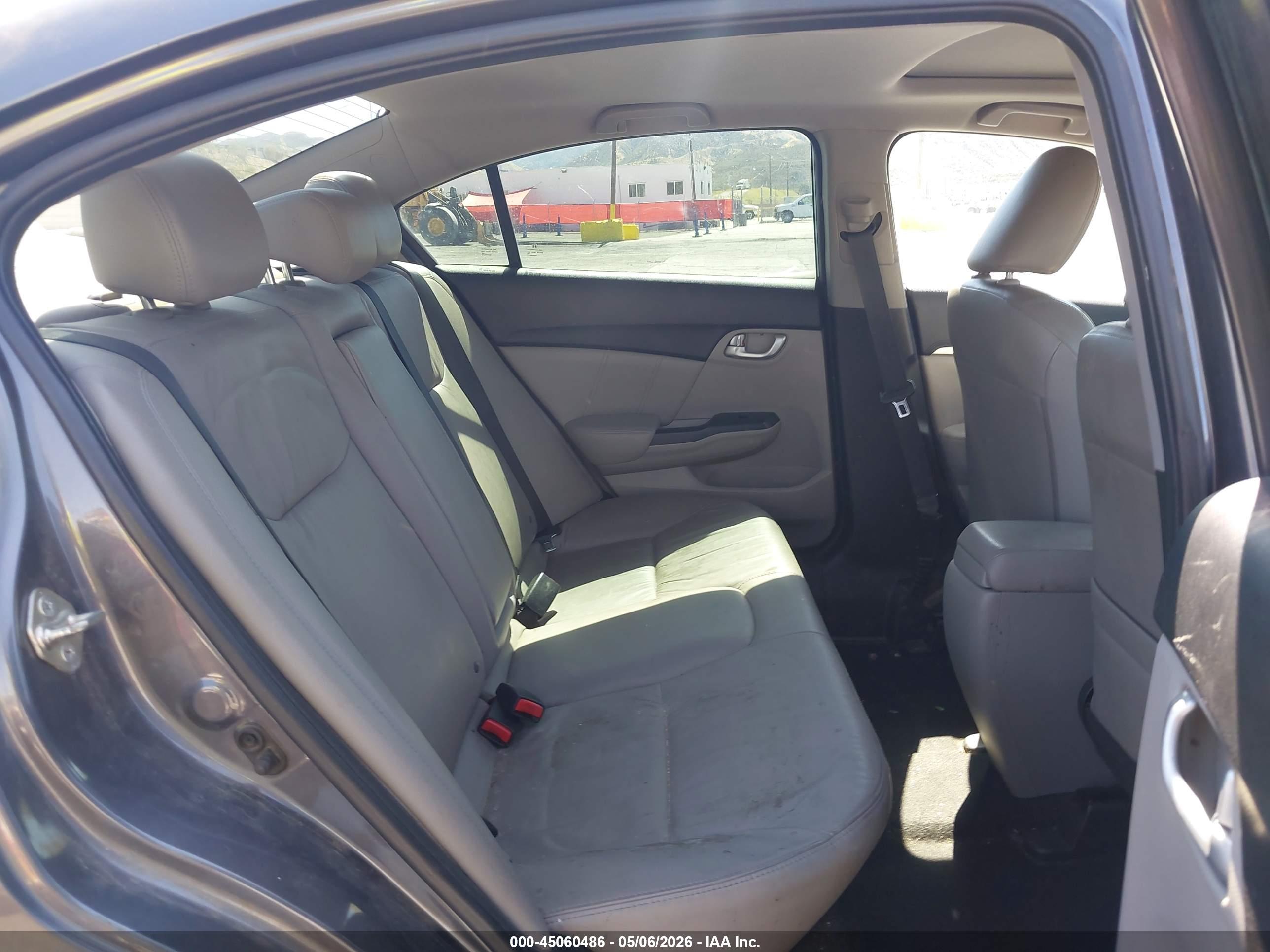 HONDA CIVIC image 8
