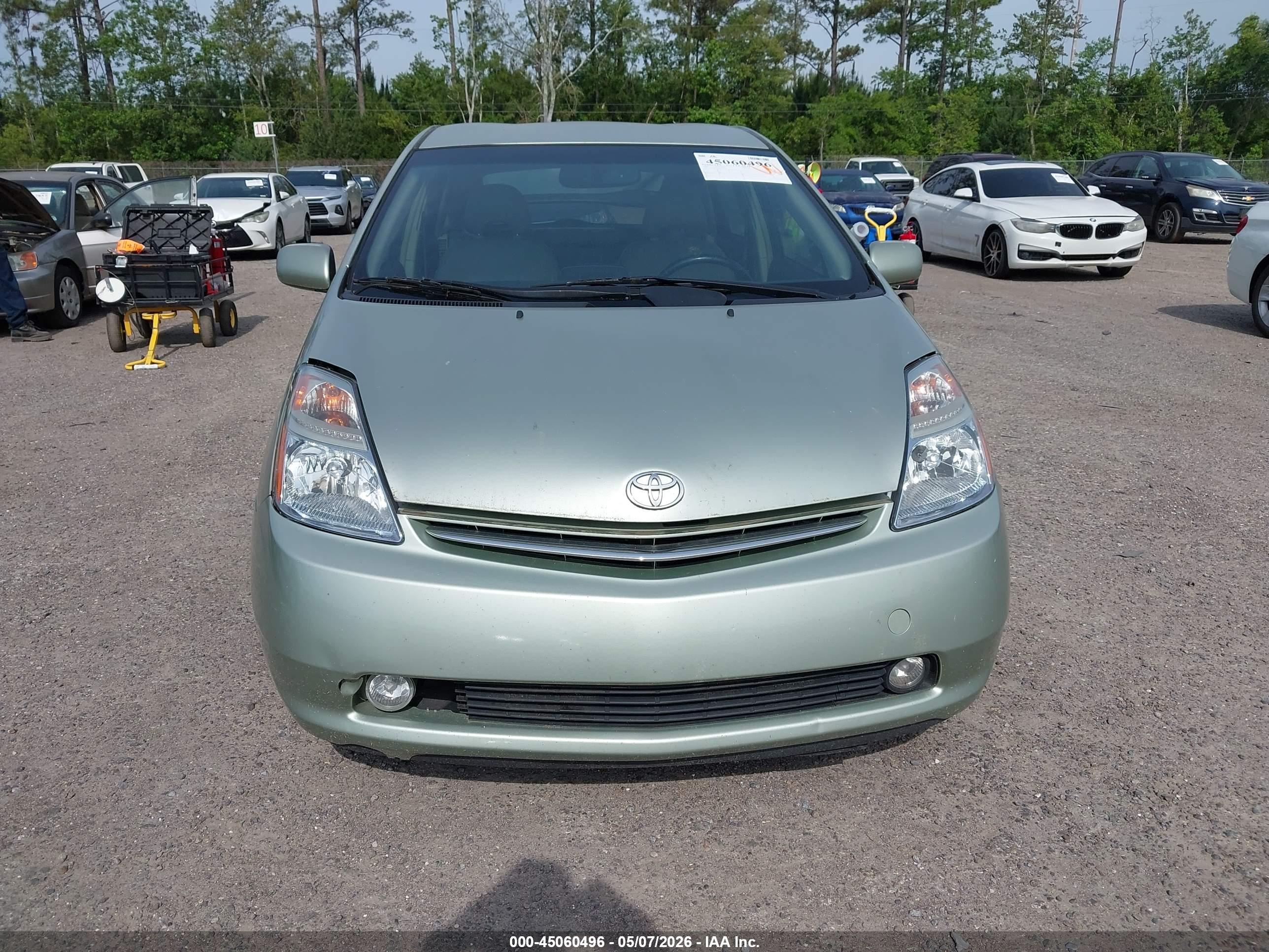 TOYOTA PRIUS image 6