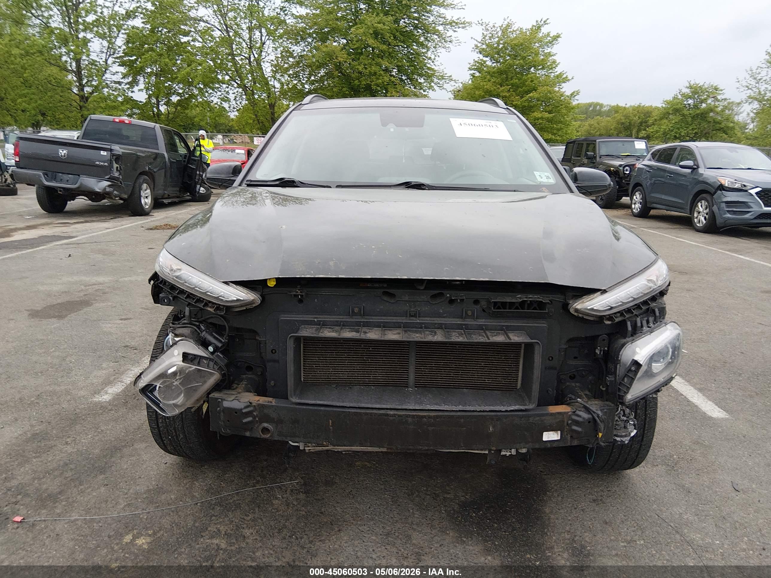 HYUNDAI KONA image 6