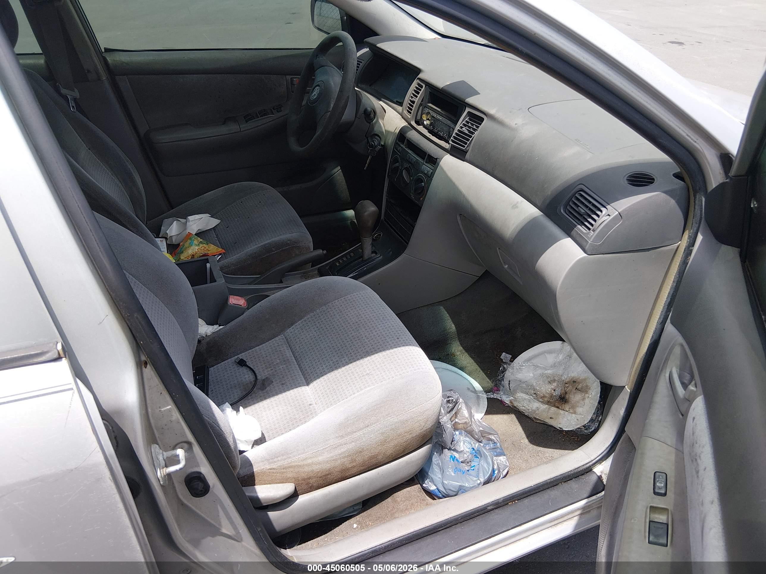 TOYOTA COROLLA image 5