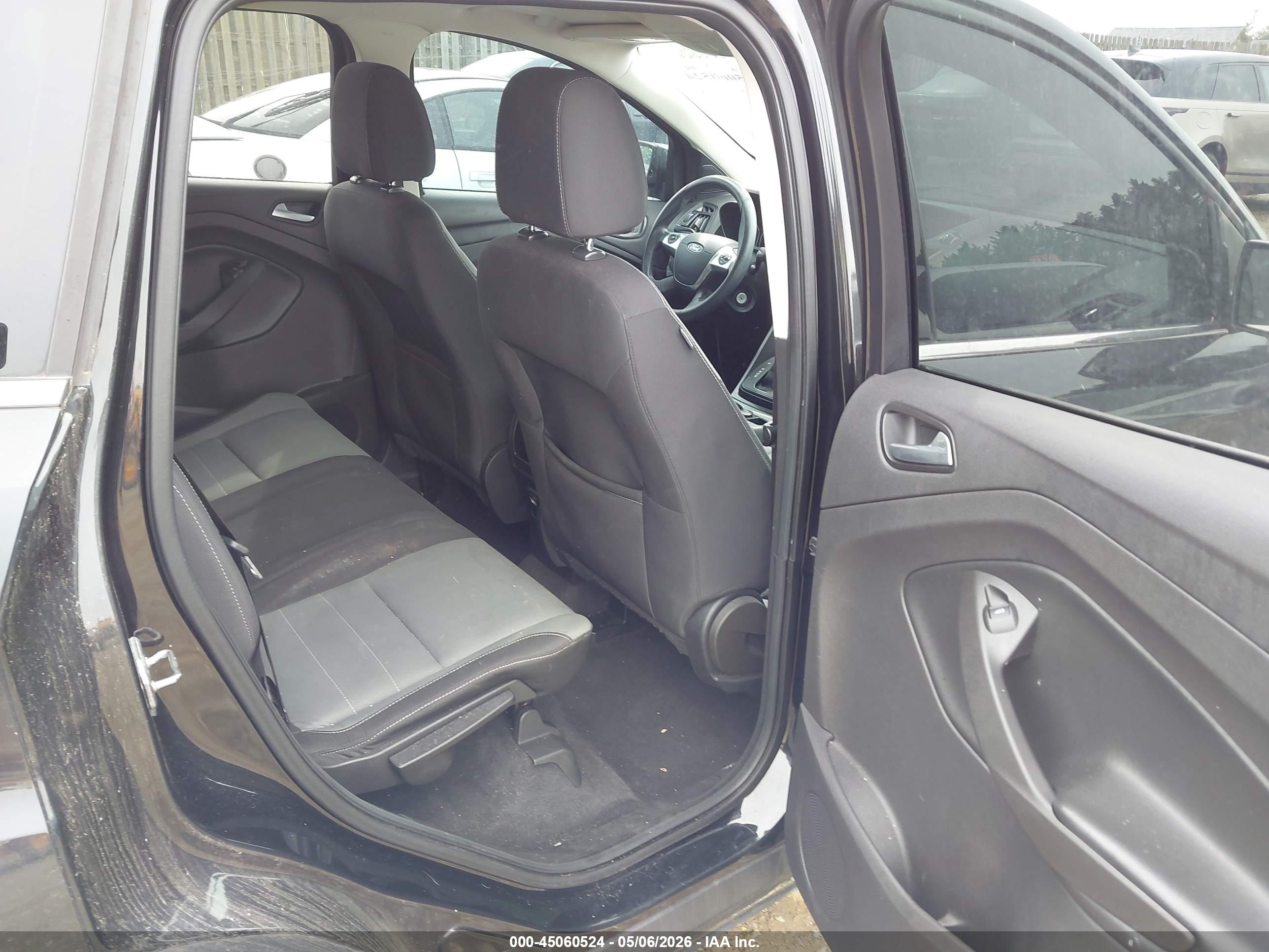 FORD ESCAPE image 8