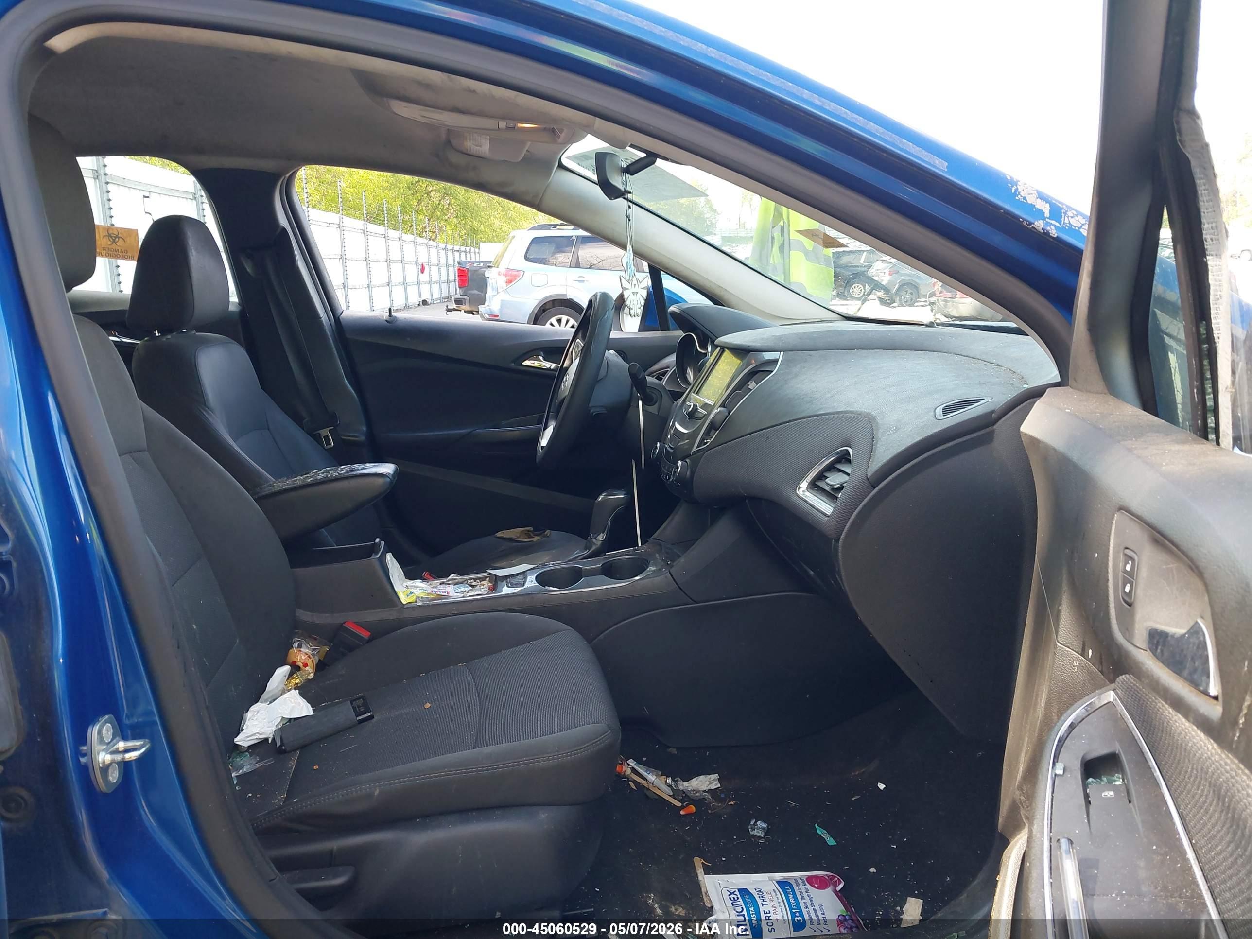 CHEVROLET CRUZE image 5