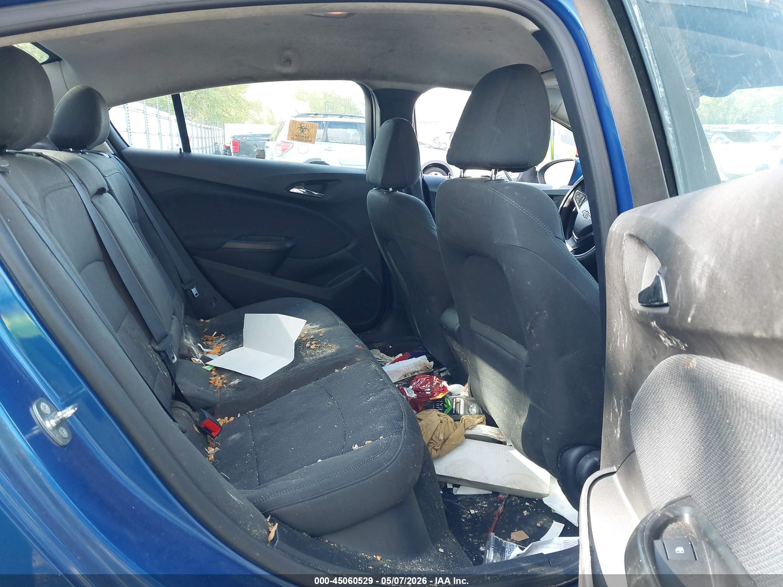 CHEVROLET CRUZE image 8